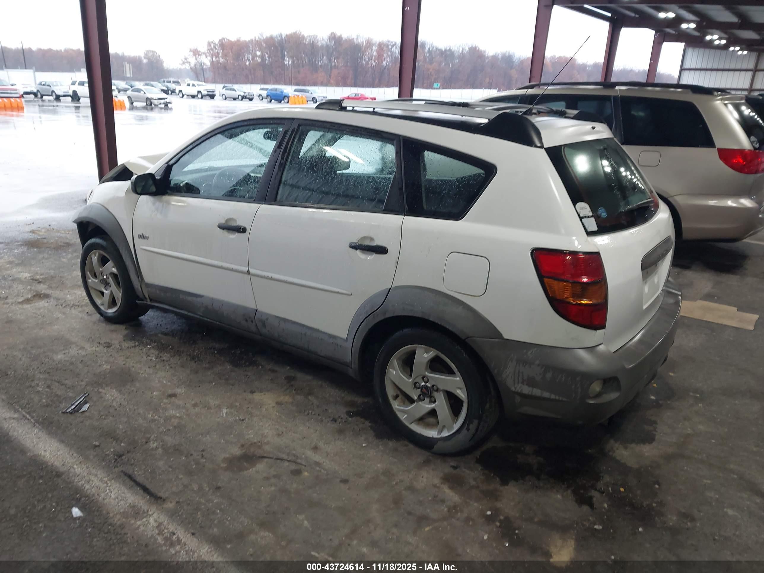 PONTIAC VIBE image 3