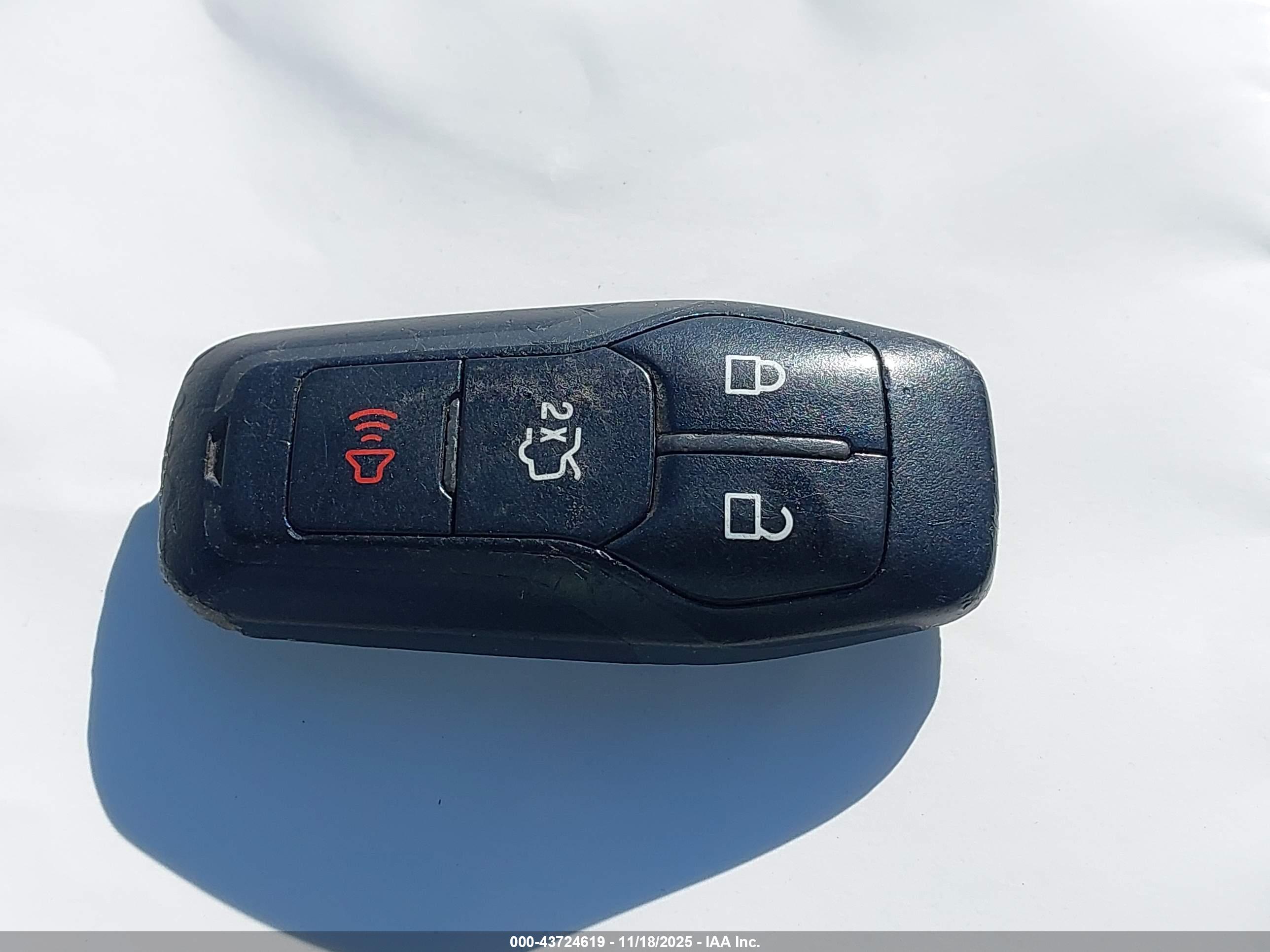FORD MUSTANG image 11