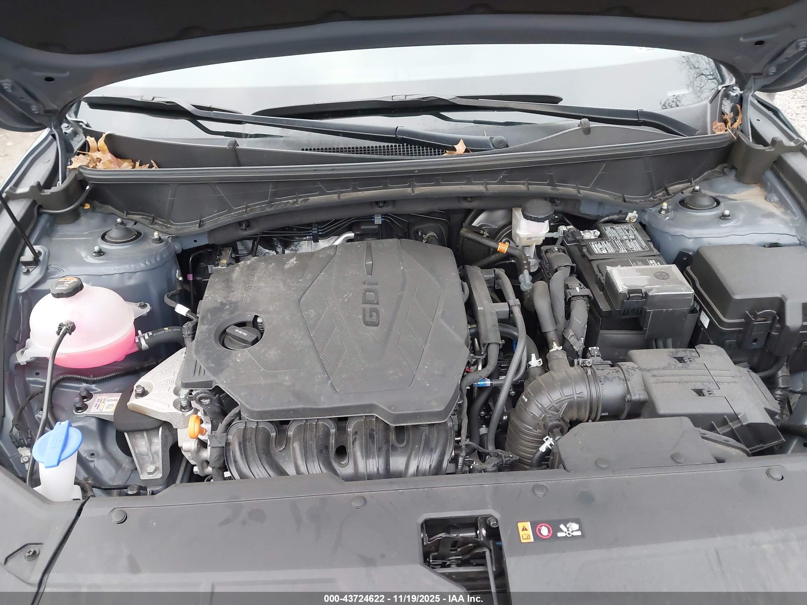 HYUNDAI TUCSON image 10
