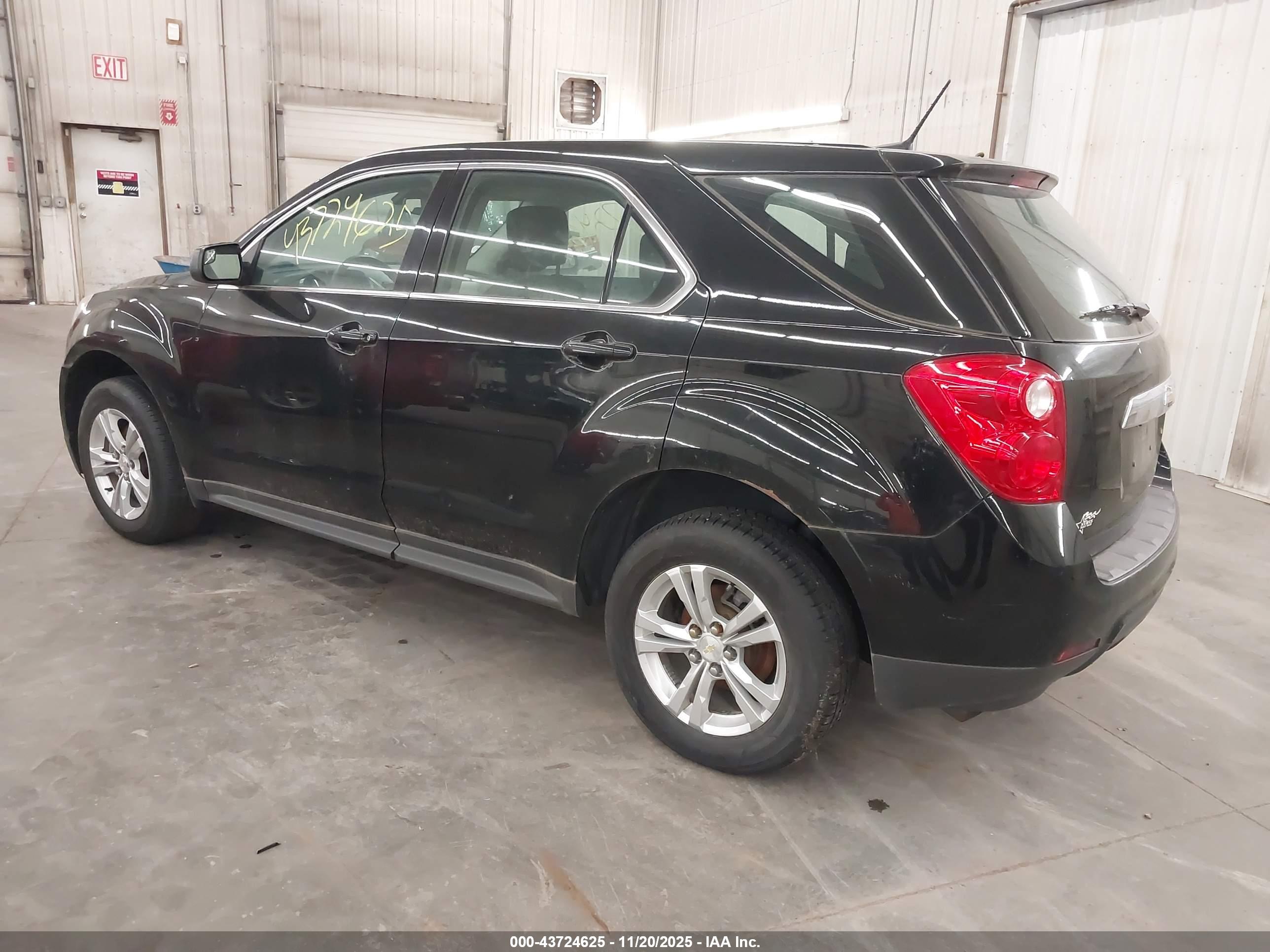 CHEVROLET EQUINOX image 3