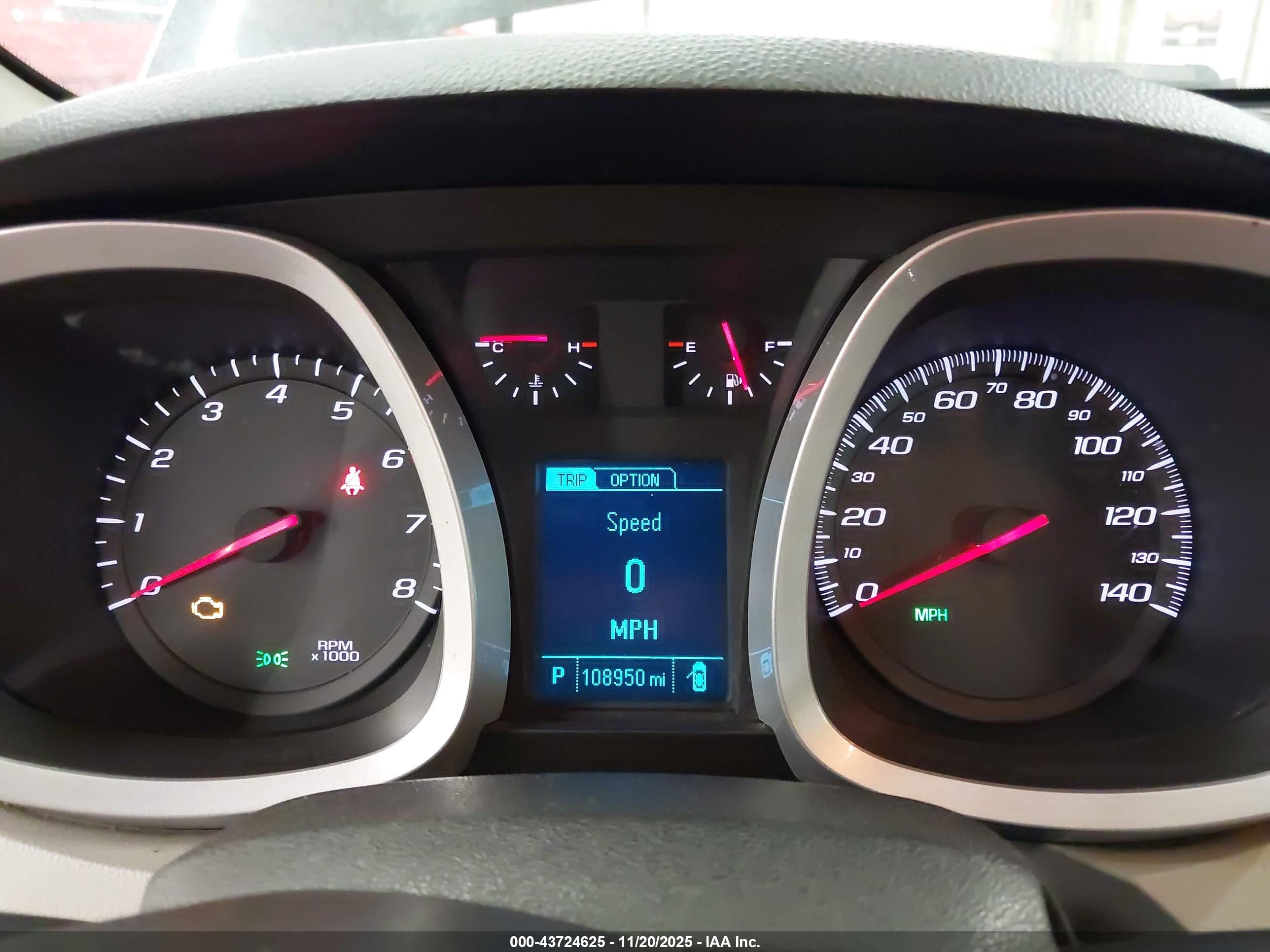 CHEVROLET EQUINOX image 7