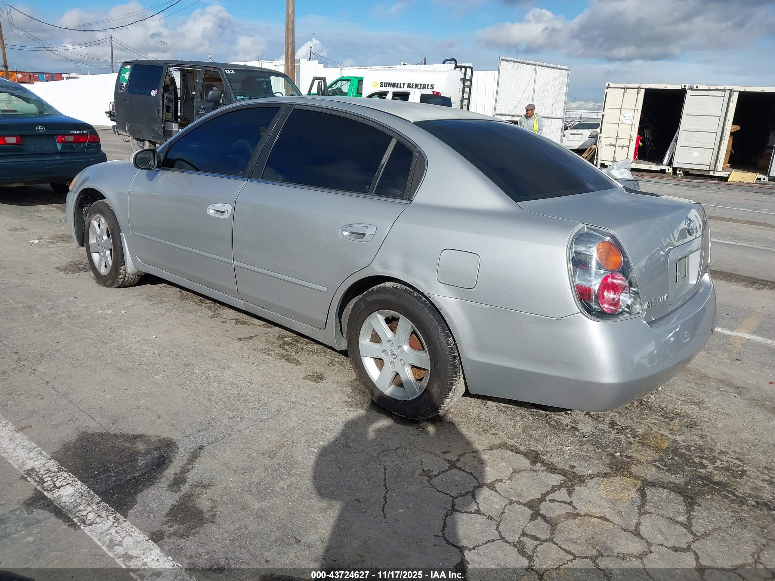 NISSAN ALTIMA image 3
