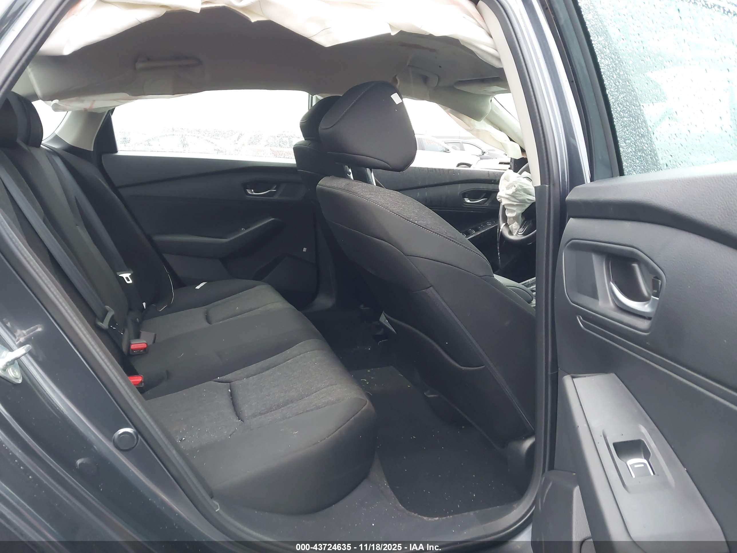 HONDA ACCORD image 8