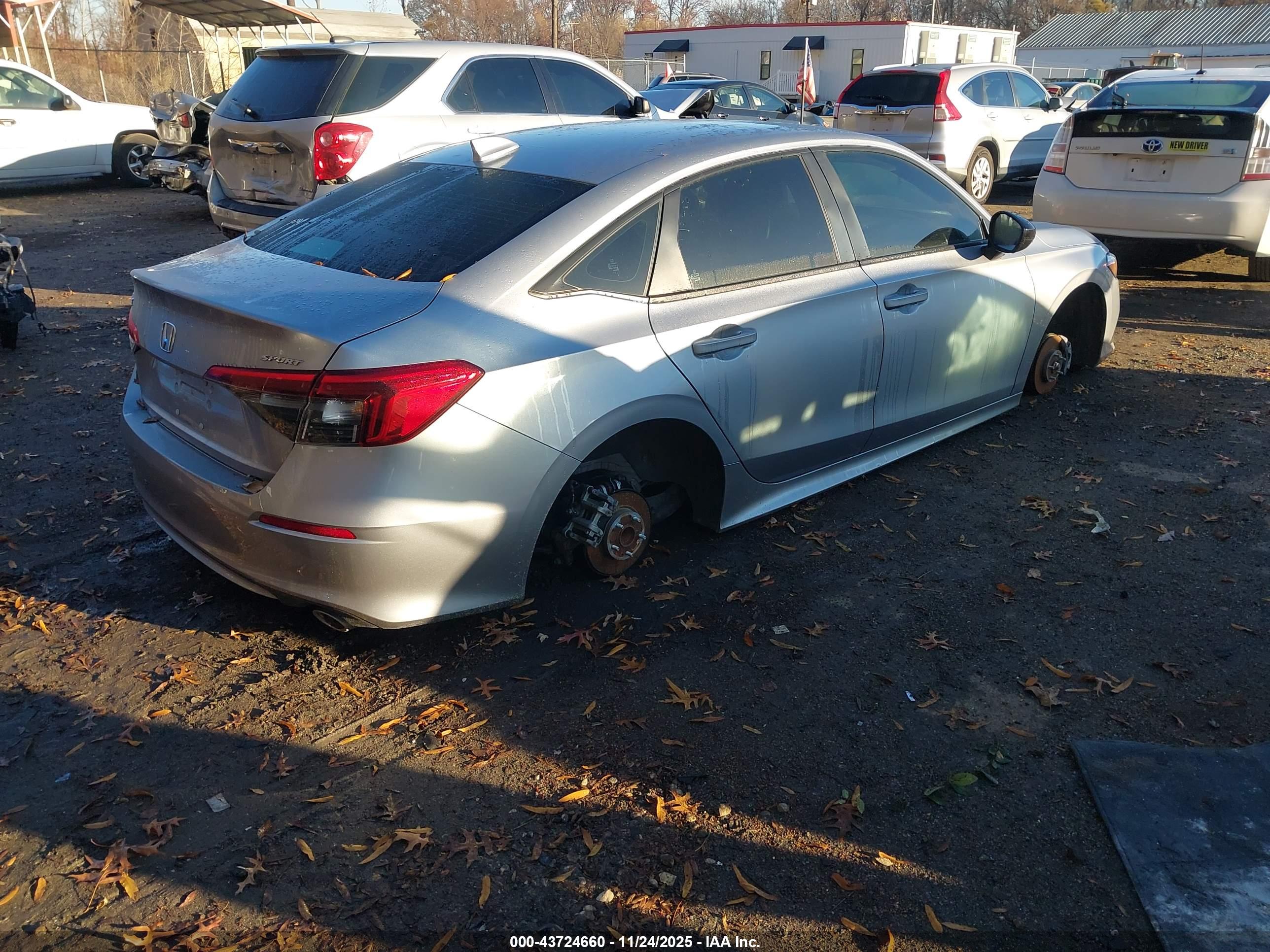 HONDA CIVIC image 4