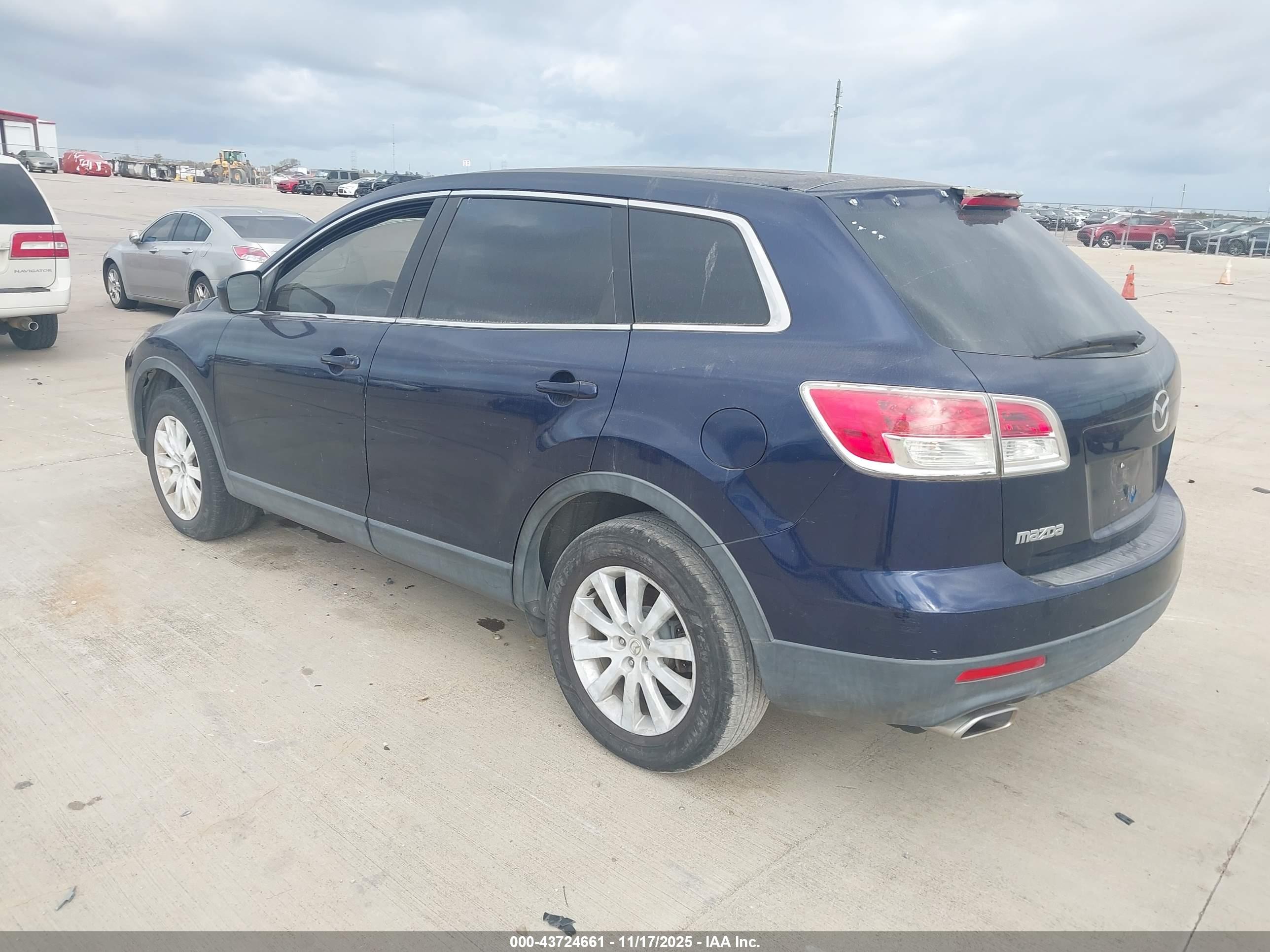 MAZDA CX-9 image 3