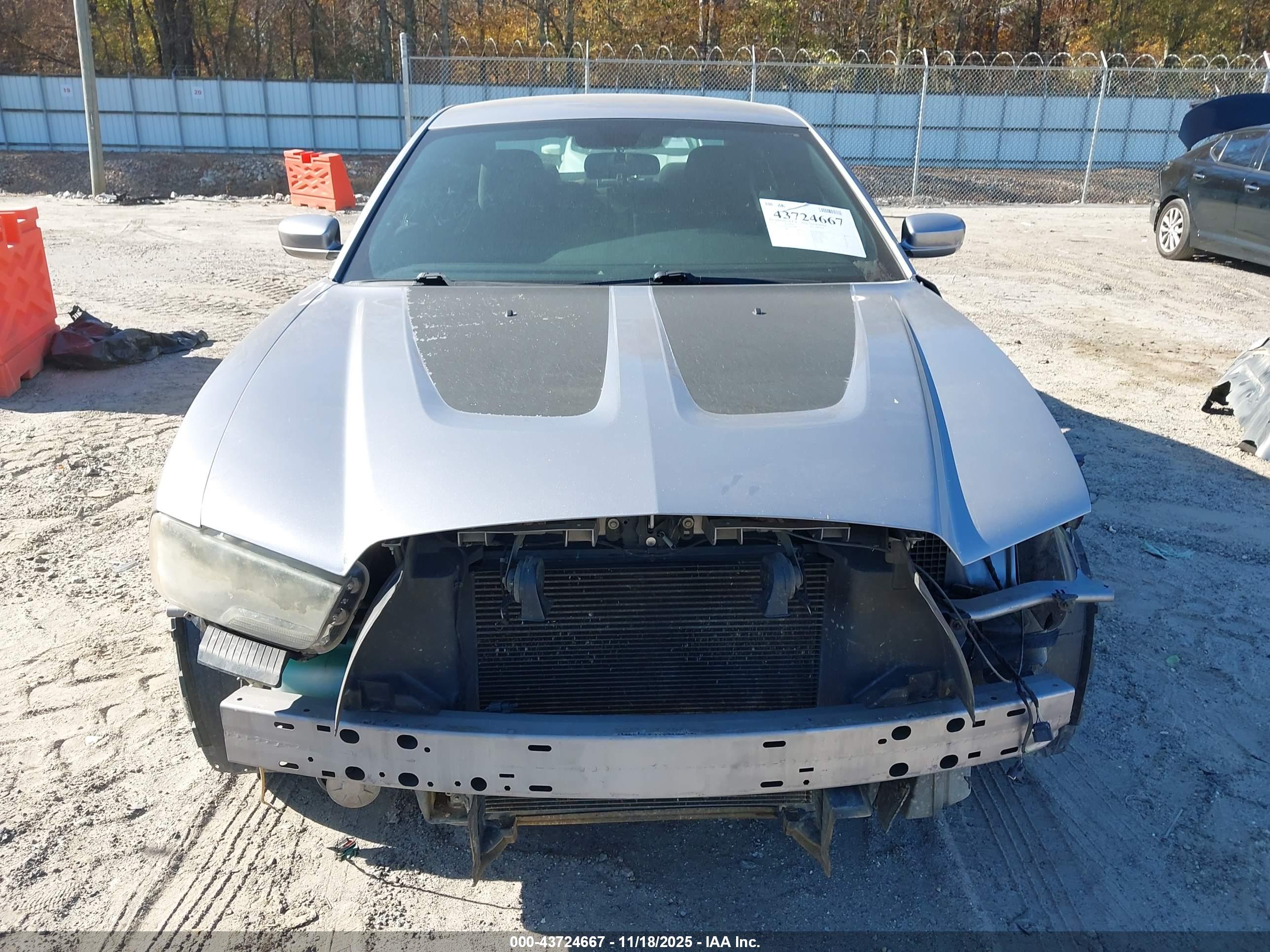 DODGE CHARGER image 6
