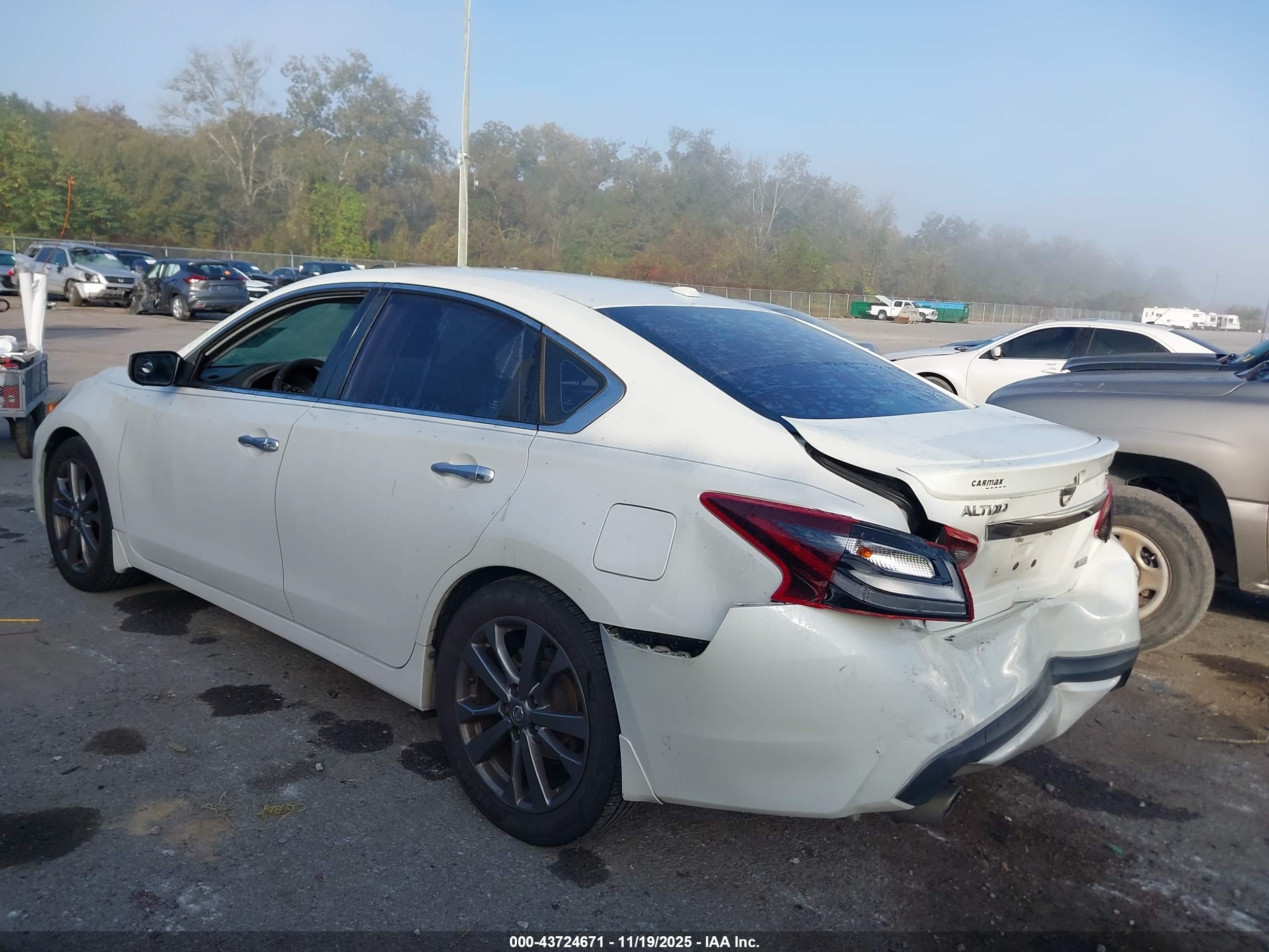 NISSAN ALTIMA image 3