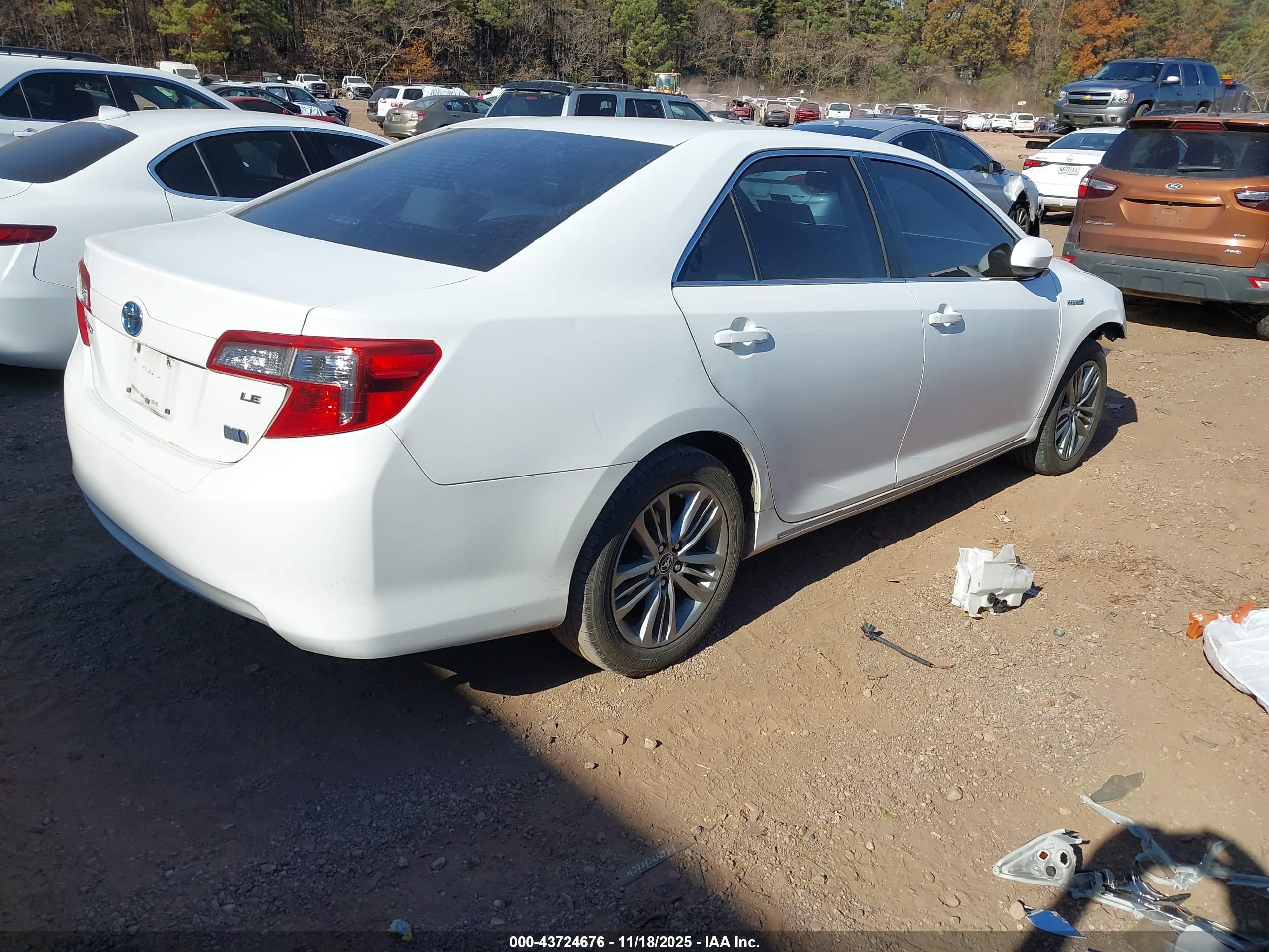 TOYOTA CAMRY image 4