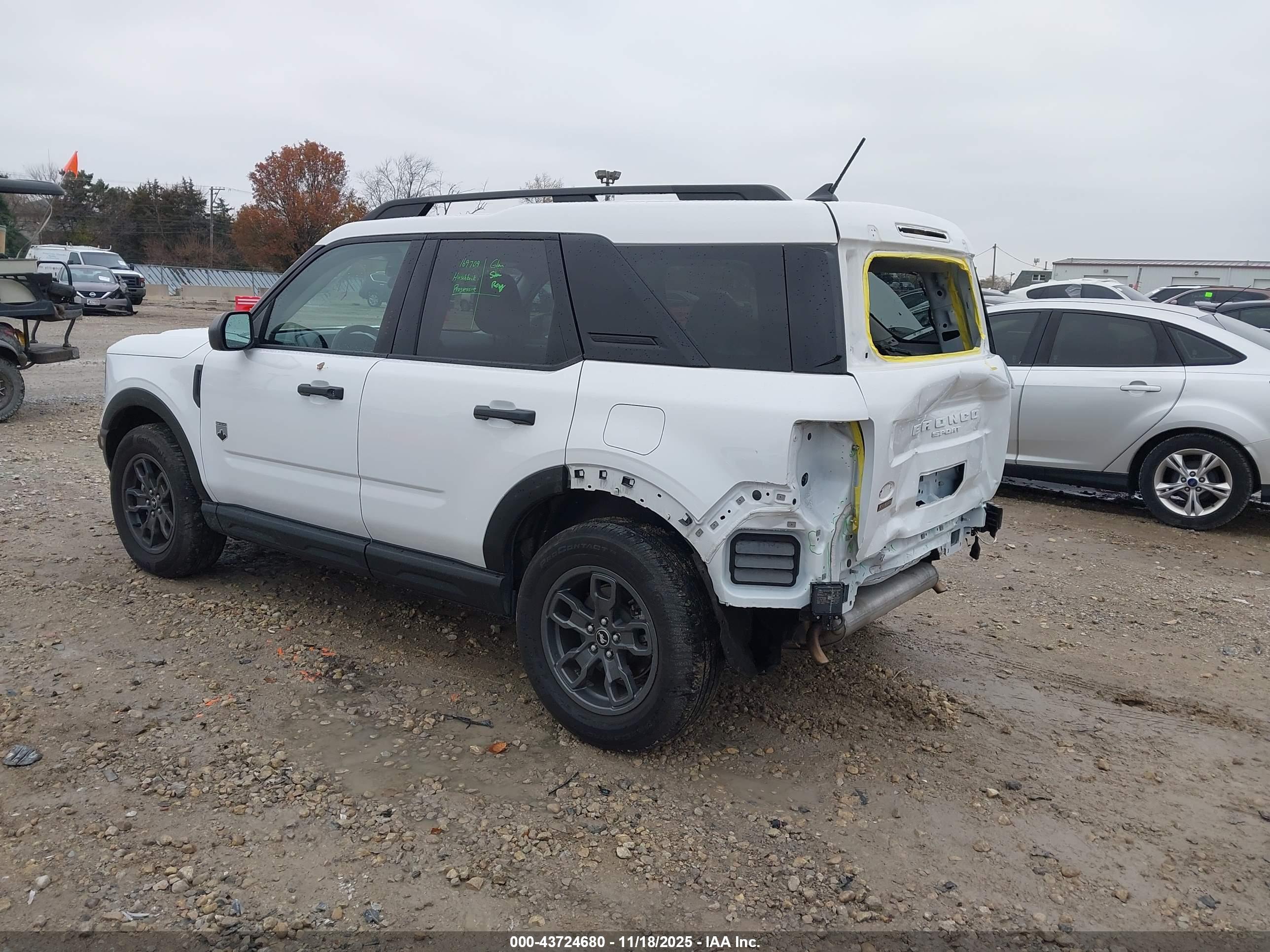 FORD BRONCO image 3