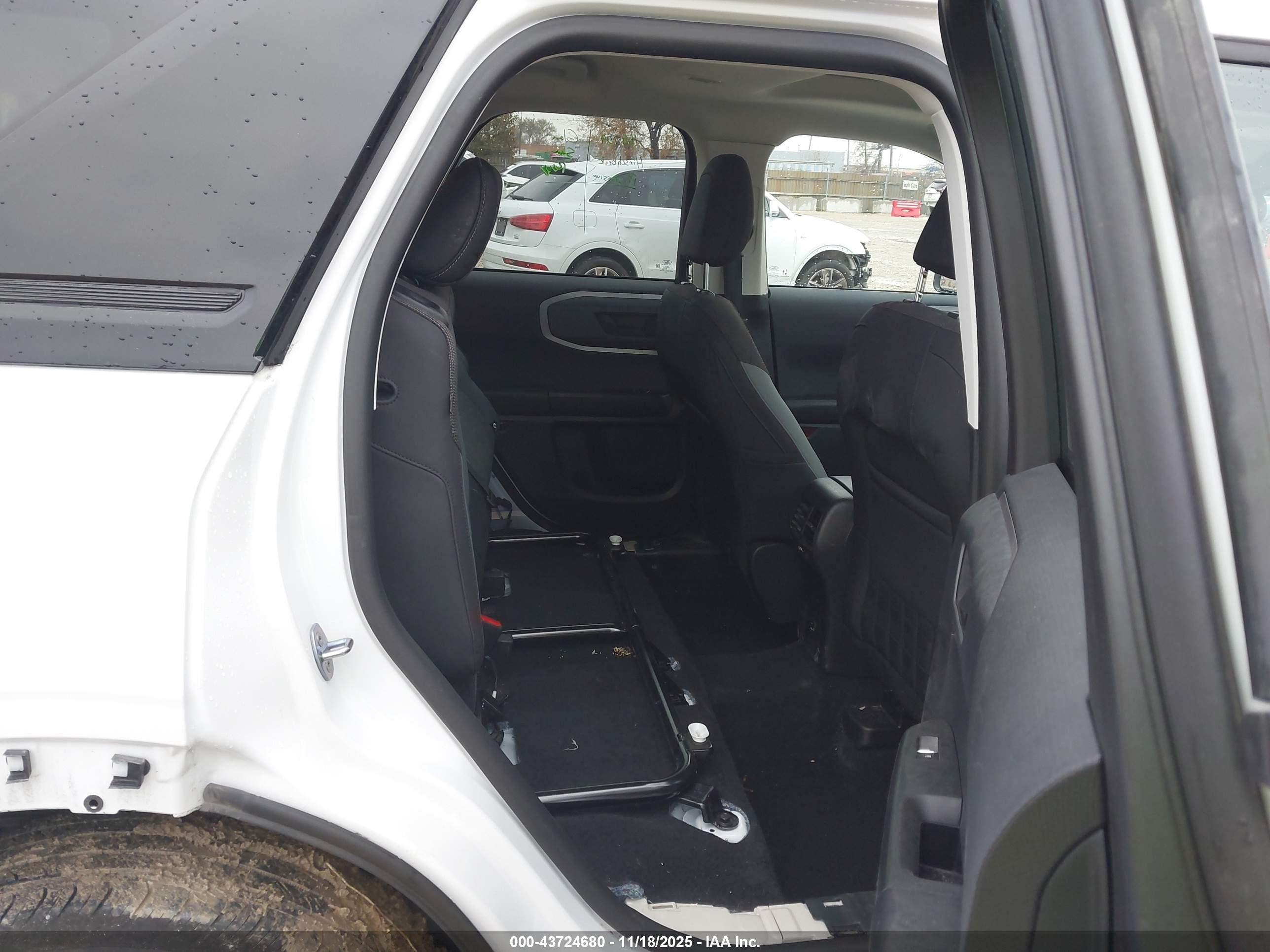FORD BRONCO image 8