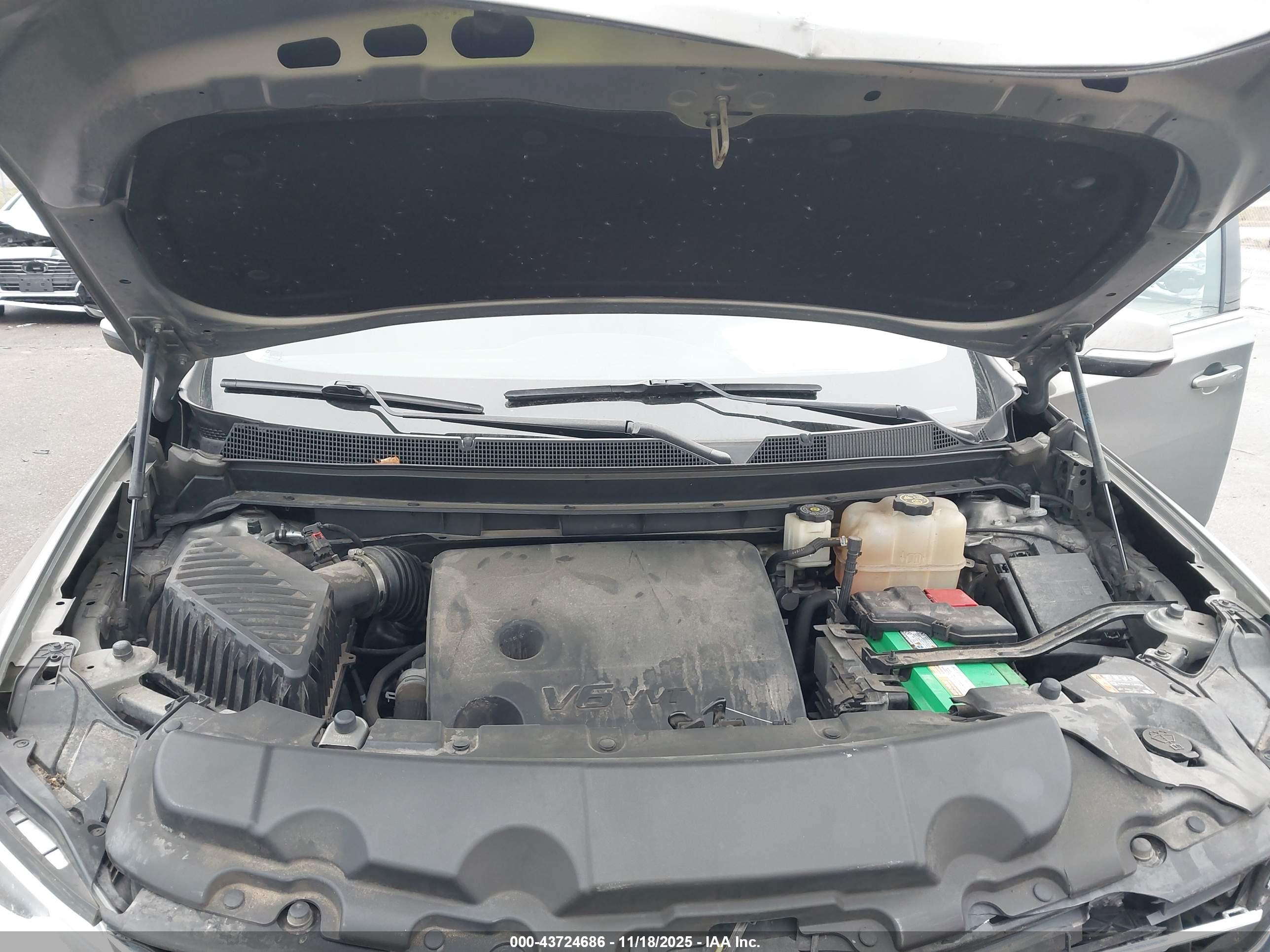CHEVROLET TRAVERSE image 10