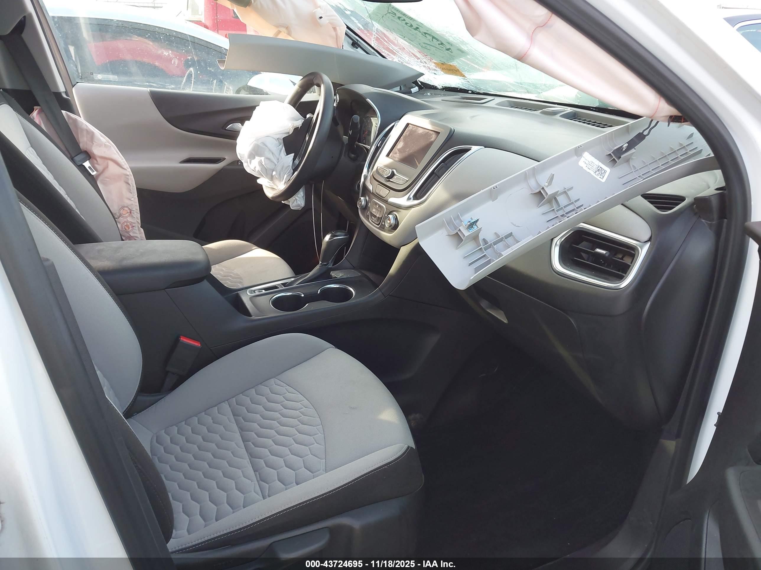 CHEVROLET EQUINOX image 5
