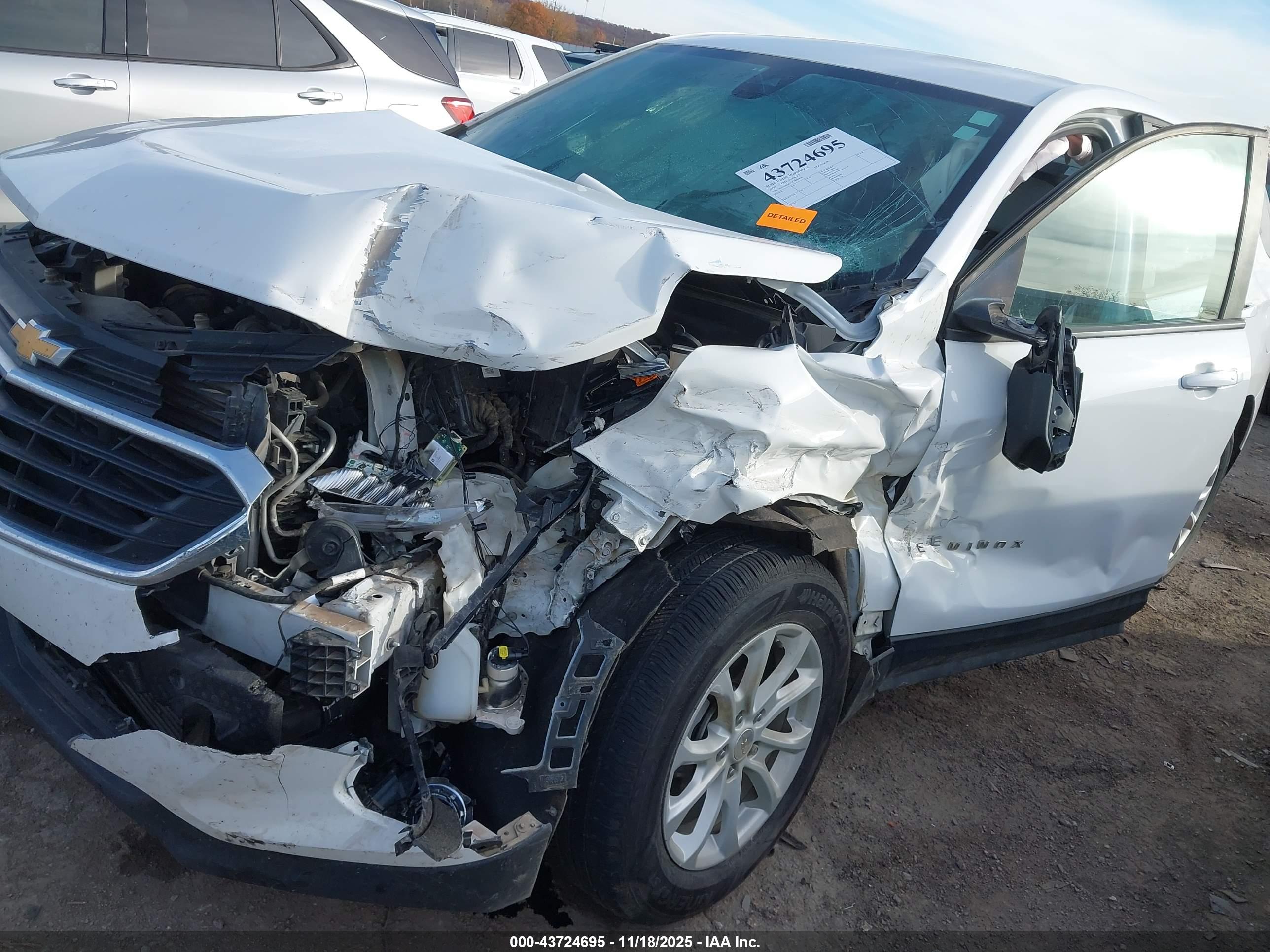 CHEVROLET EQUINOX image 6