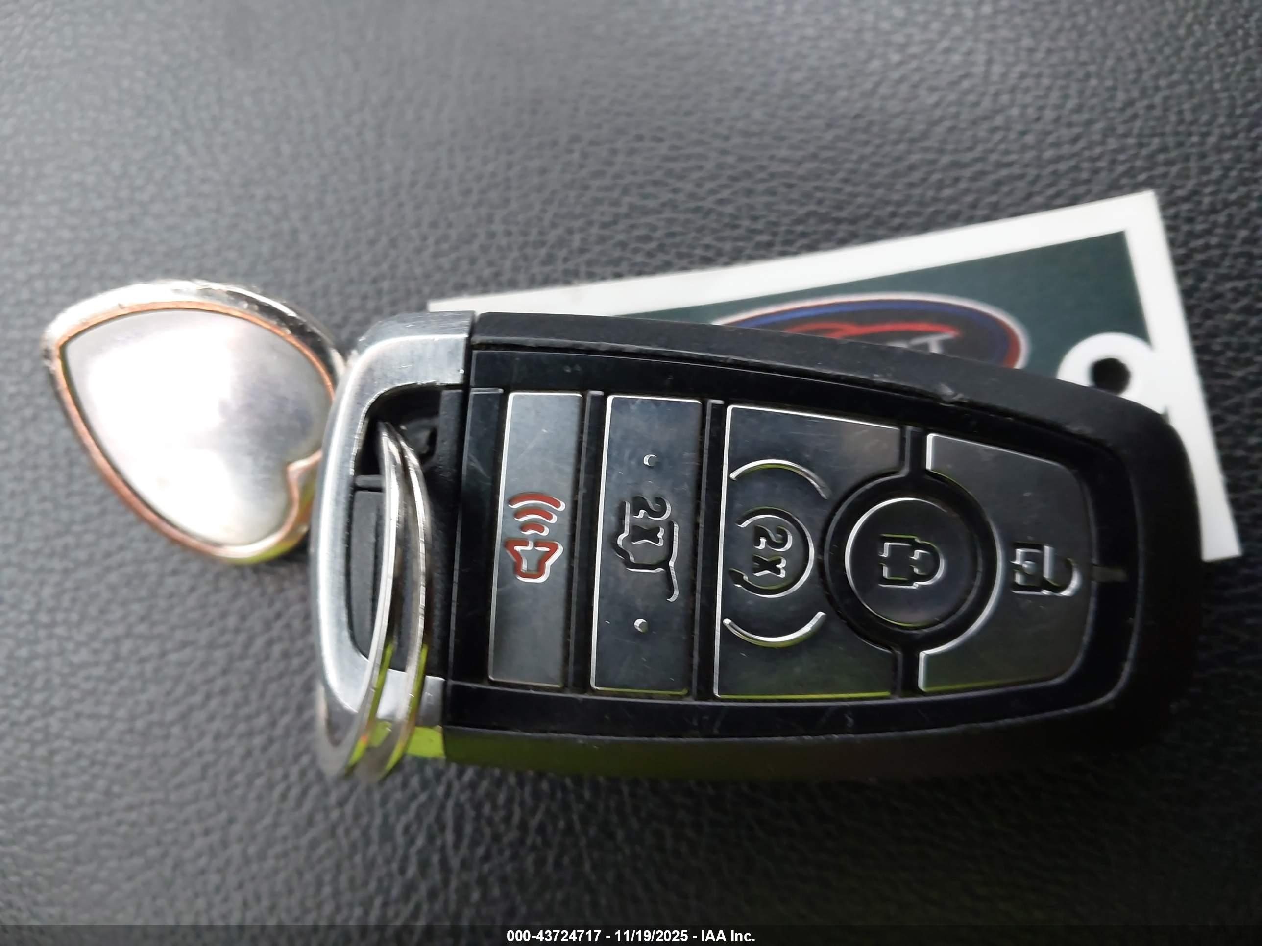 FORD EXPLORER image 11