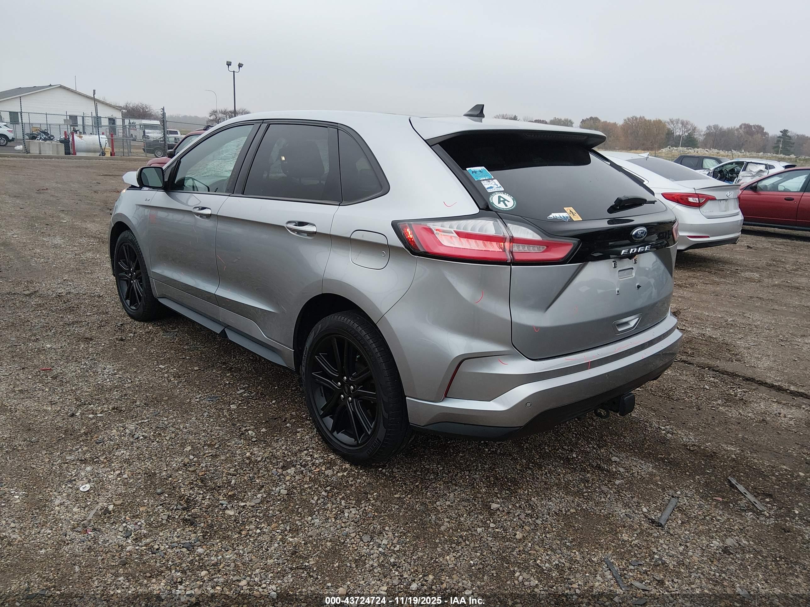 FORD EDGE image 3