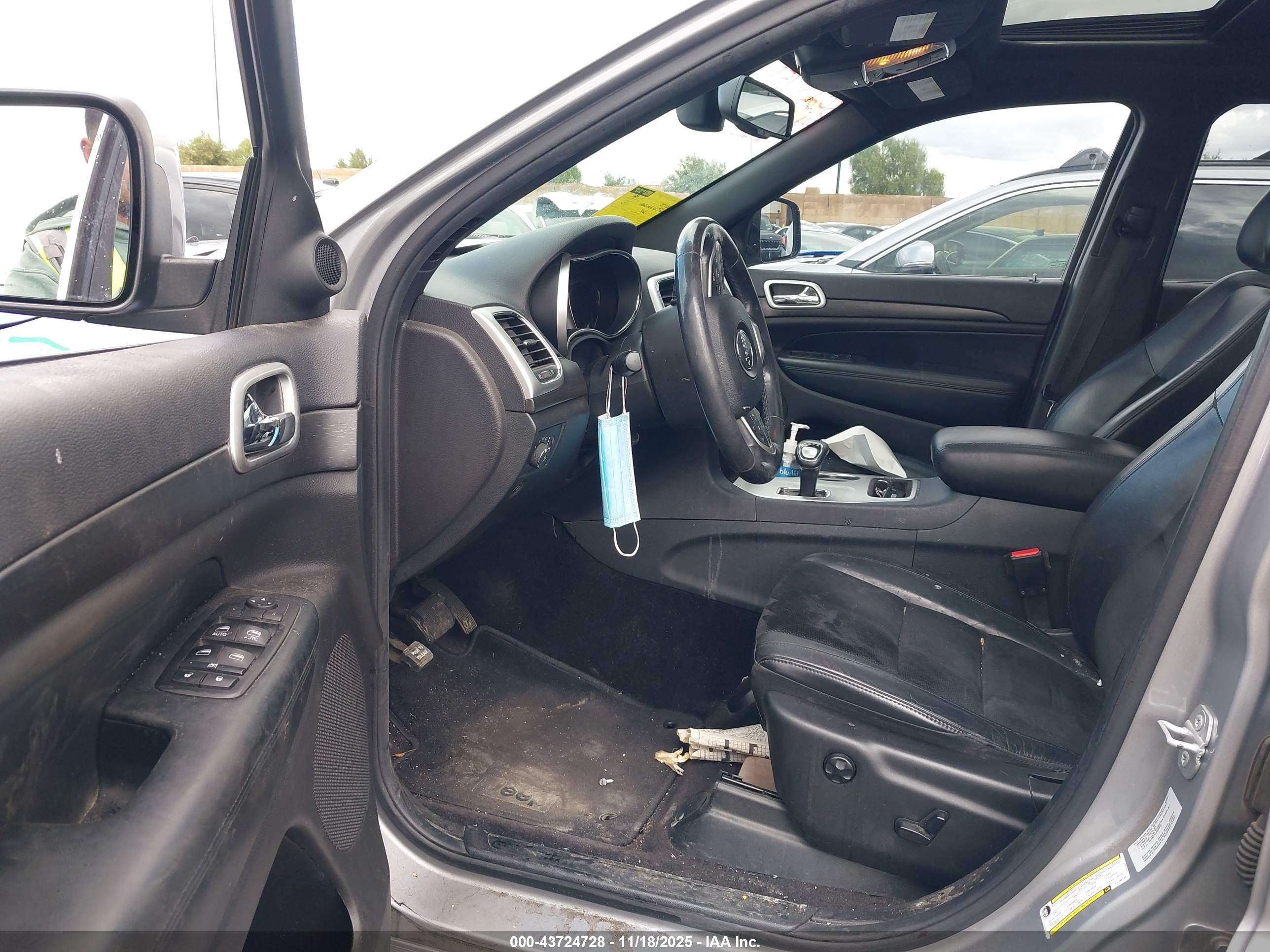 JEEP GRAND image 5