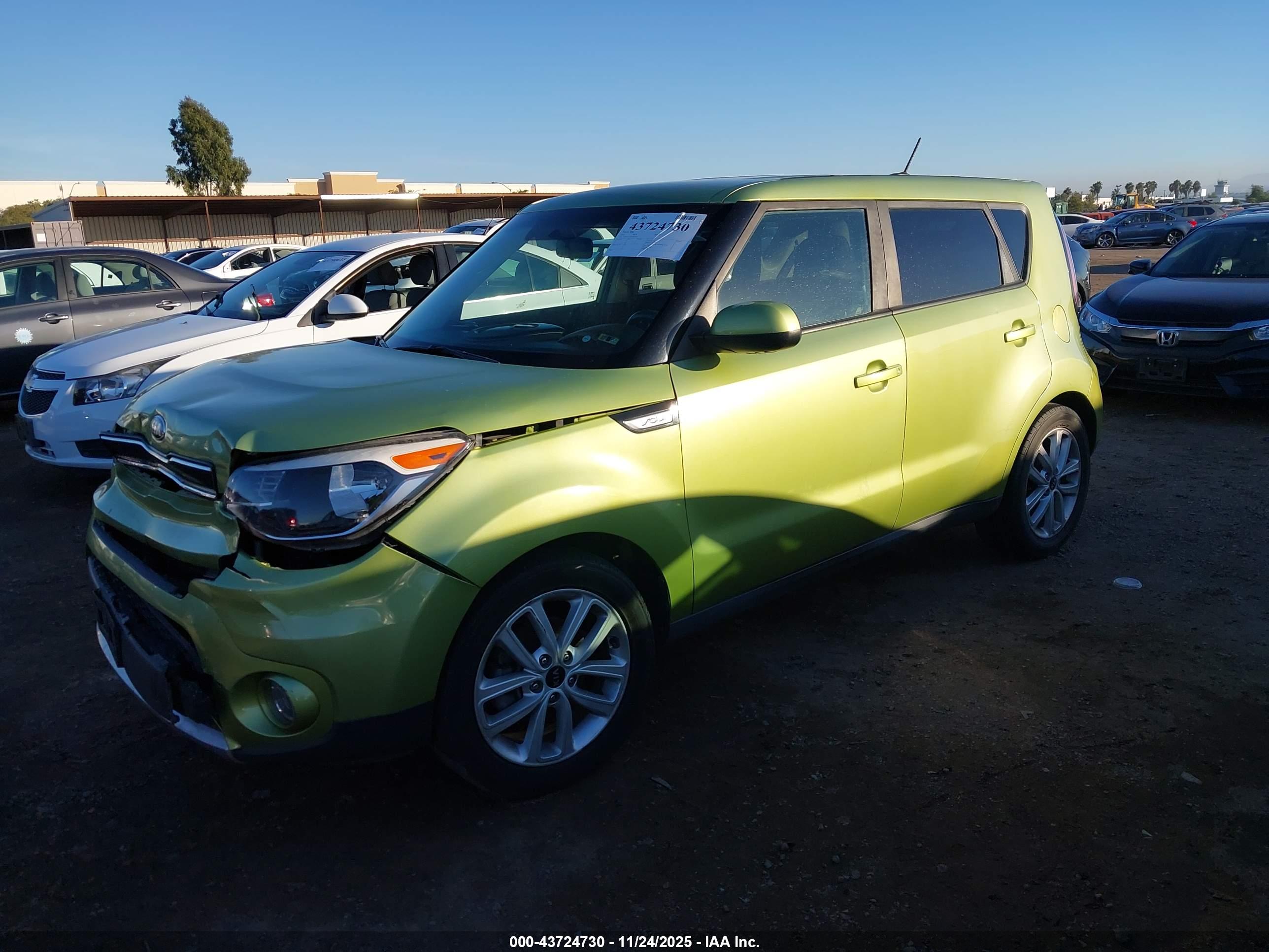 KIA SOUL image 2
