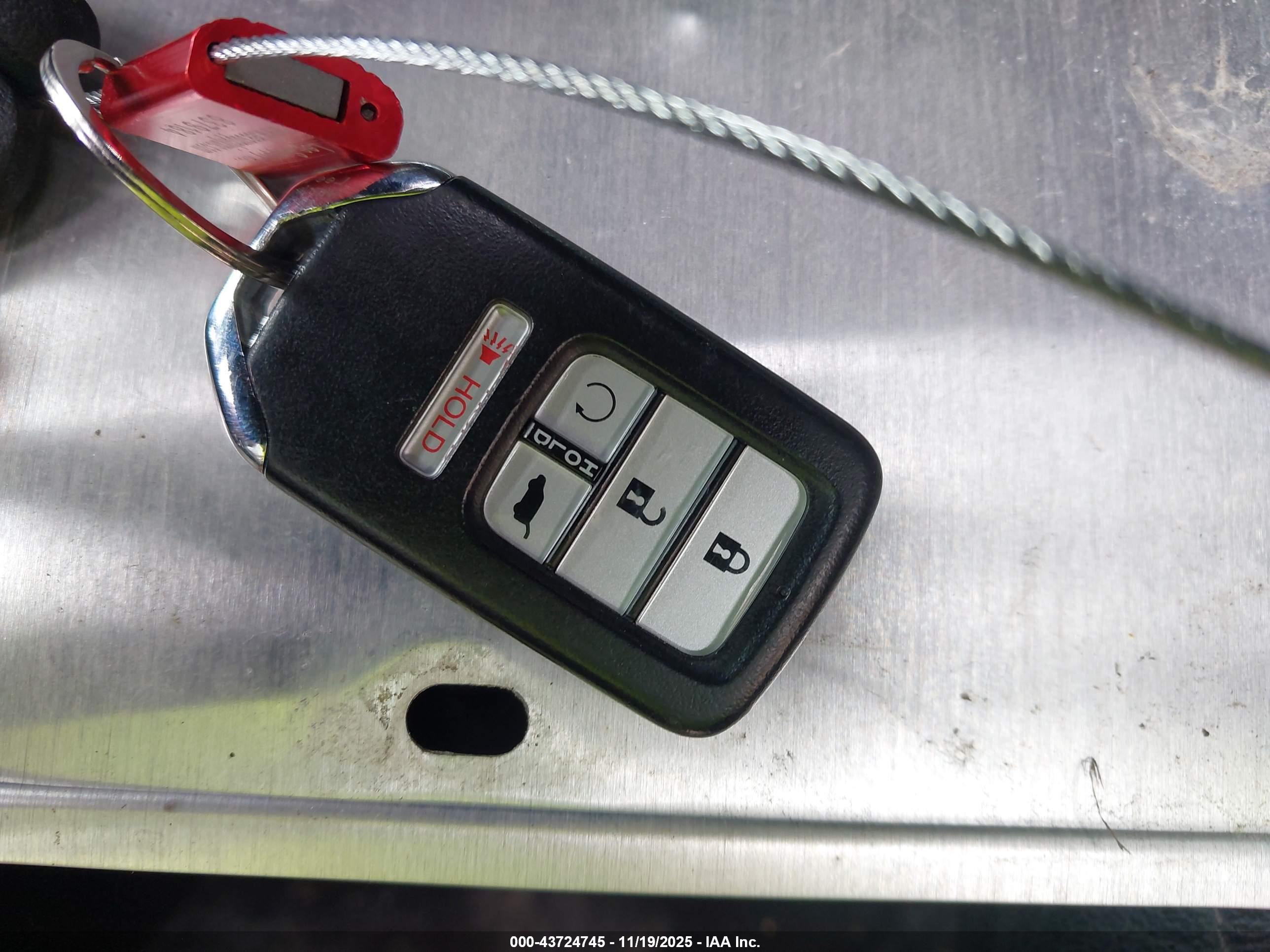 HONDA CR-V image 11