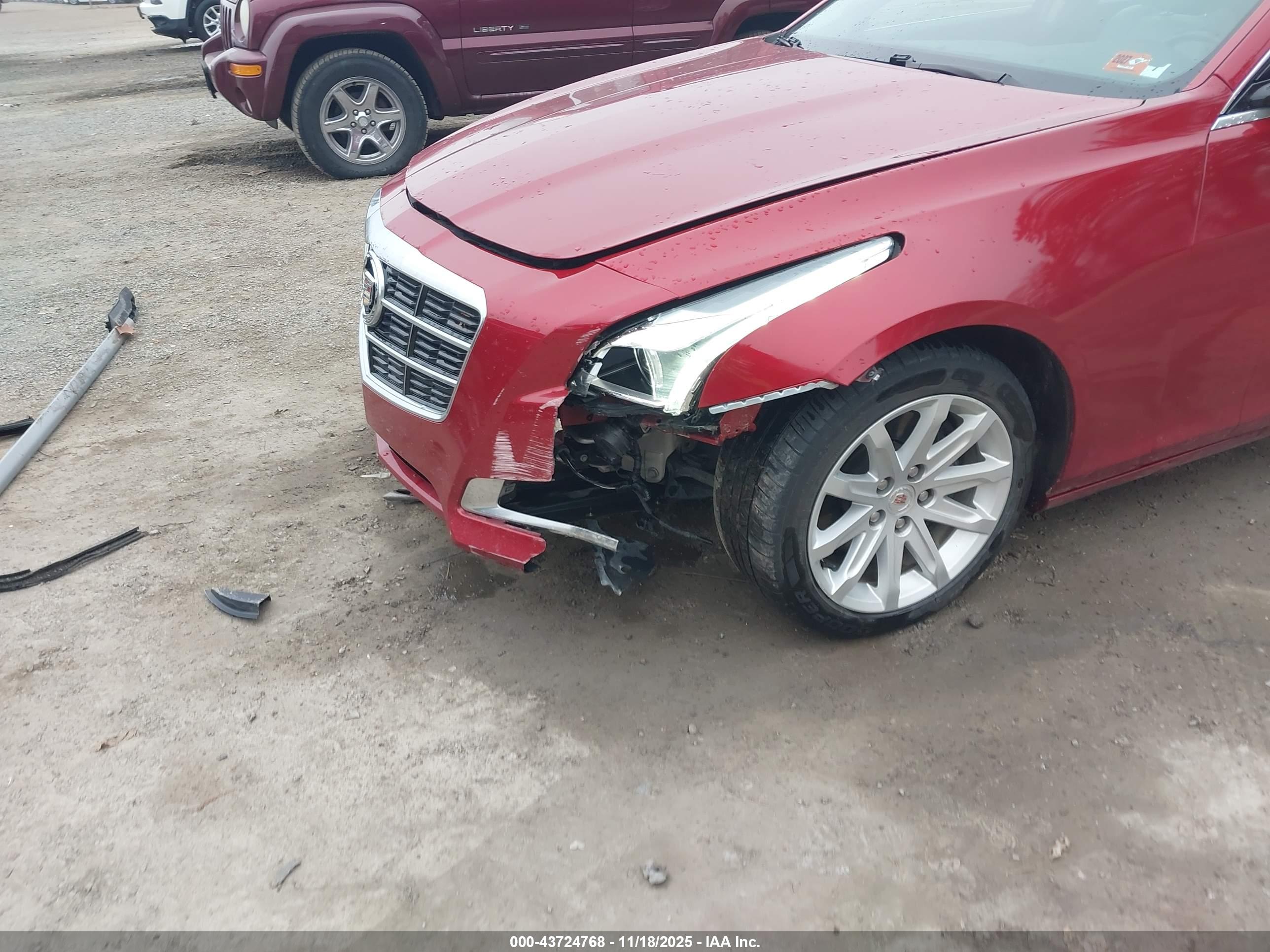 CADILLAC CTS image 6