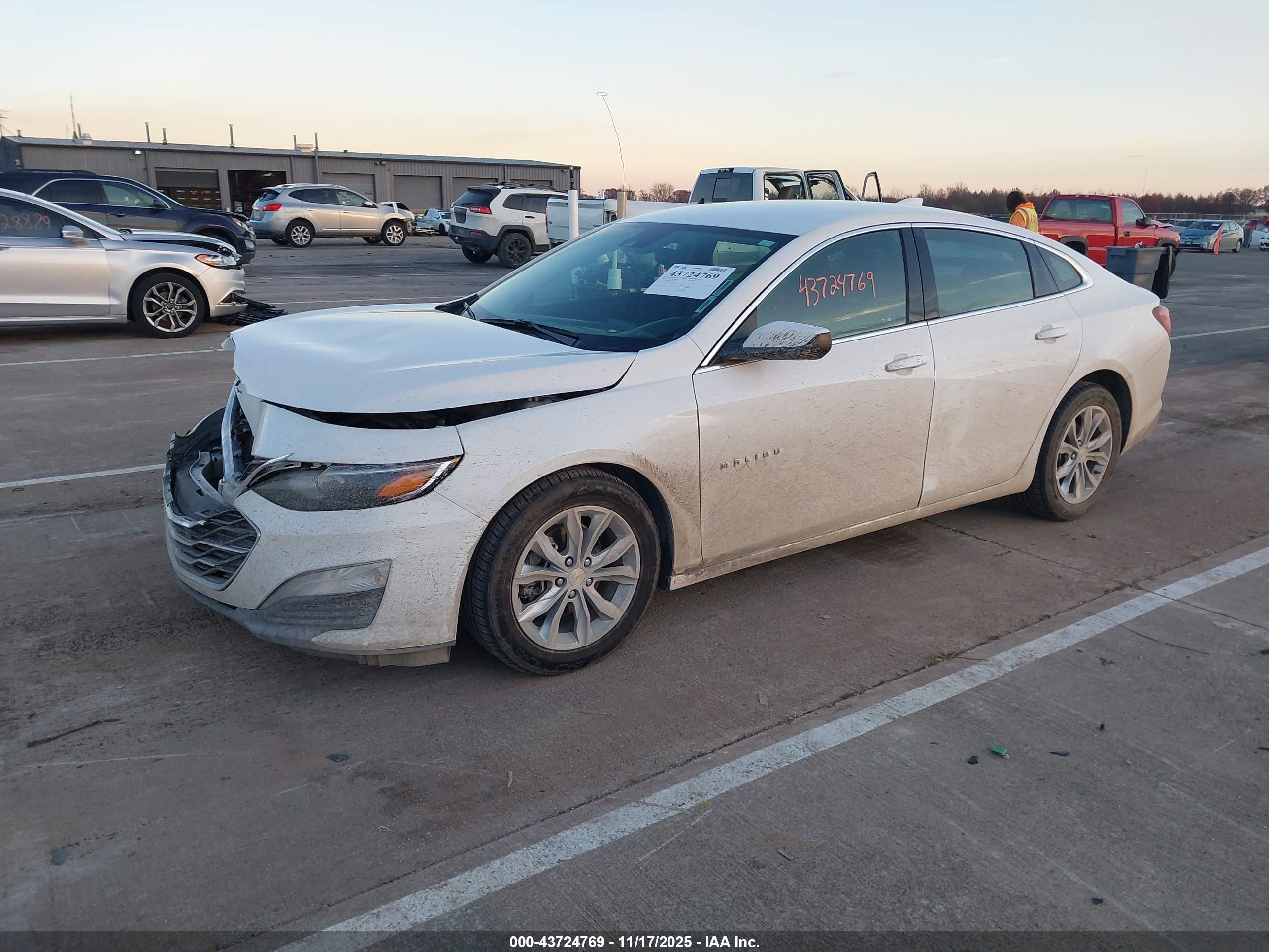 CHEVROLET MALIBU image 2