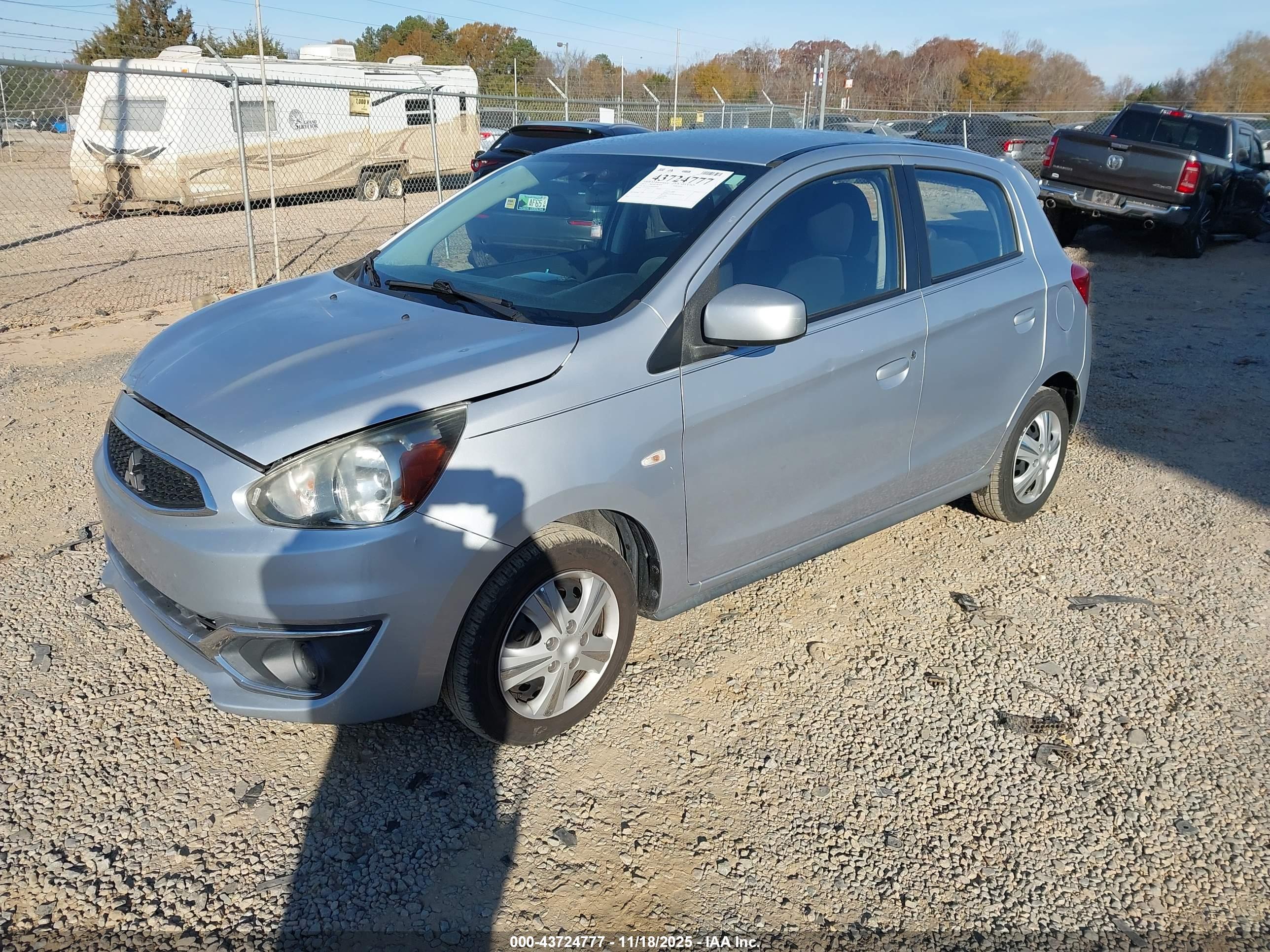 MITSUBISHI MIRAGE image 2
