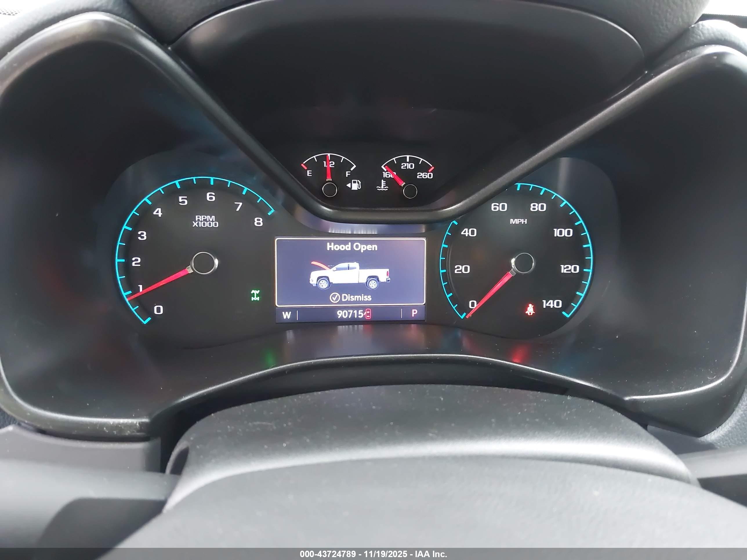 CHEVROLET COLORADO image 7
