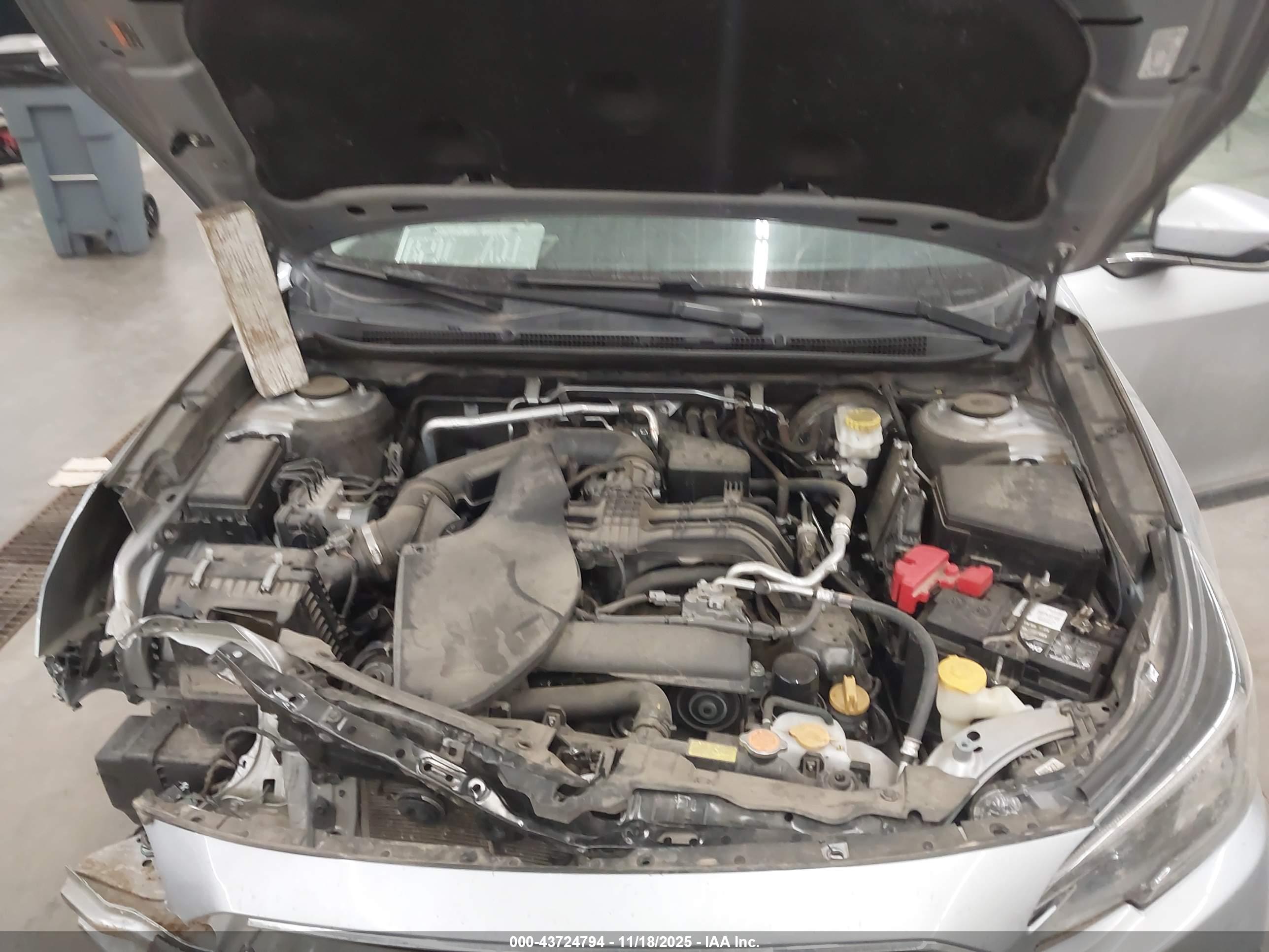SUBARU OUTBACK image 10