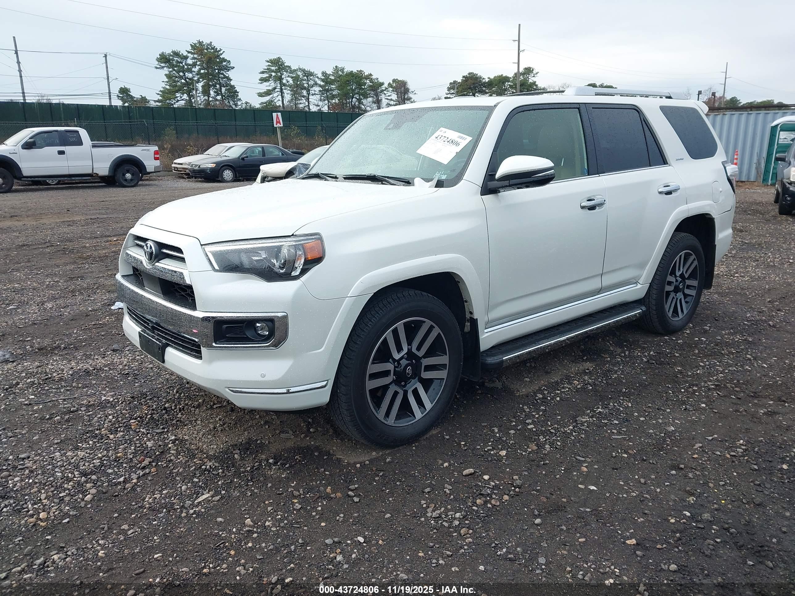 TOYOTA 4RUNNER image 2