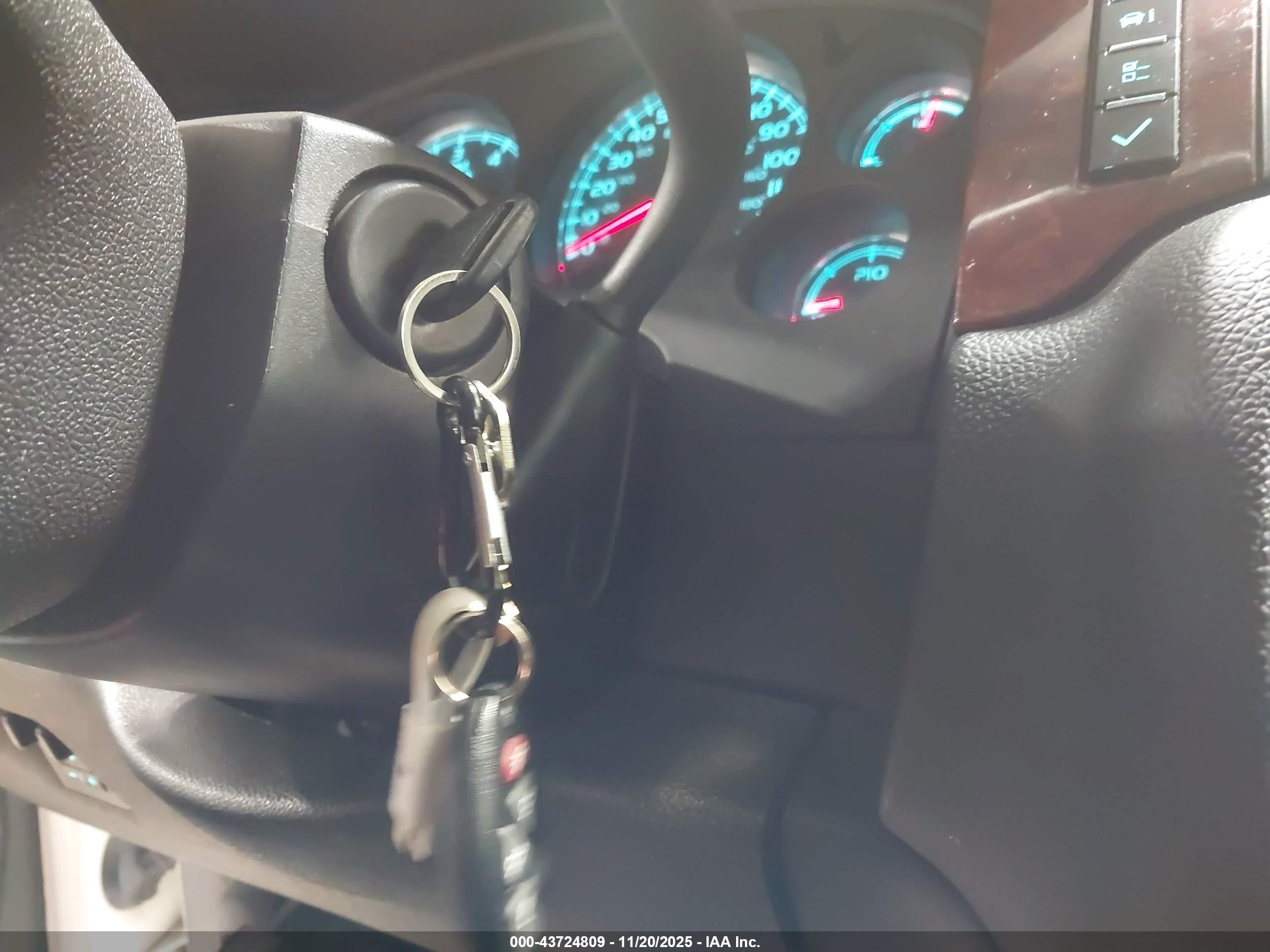 GMC YUKON image 11