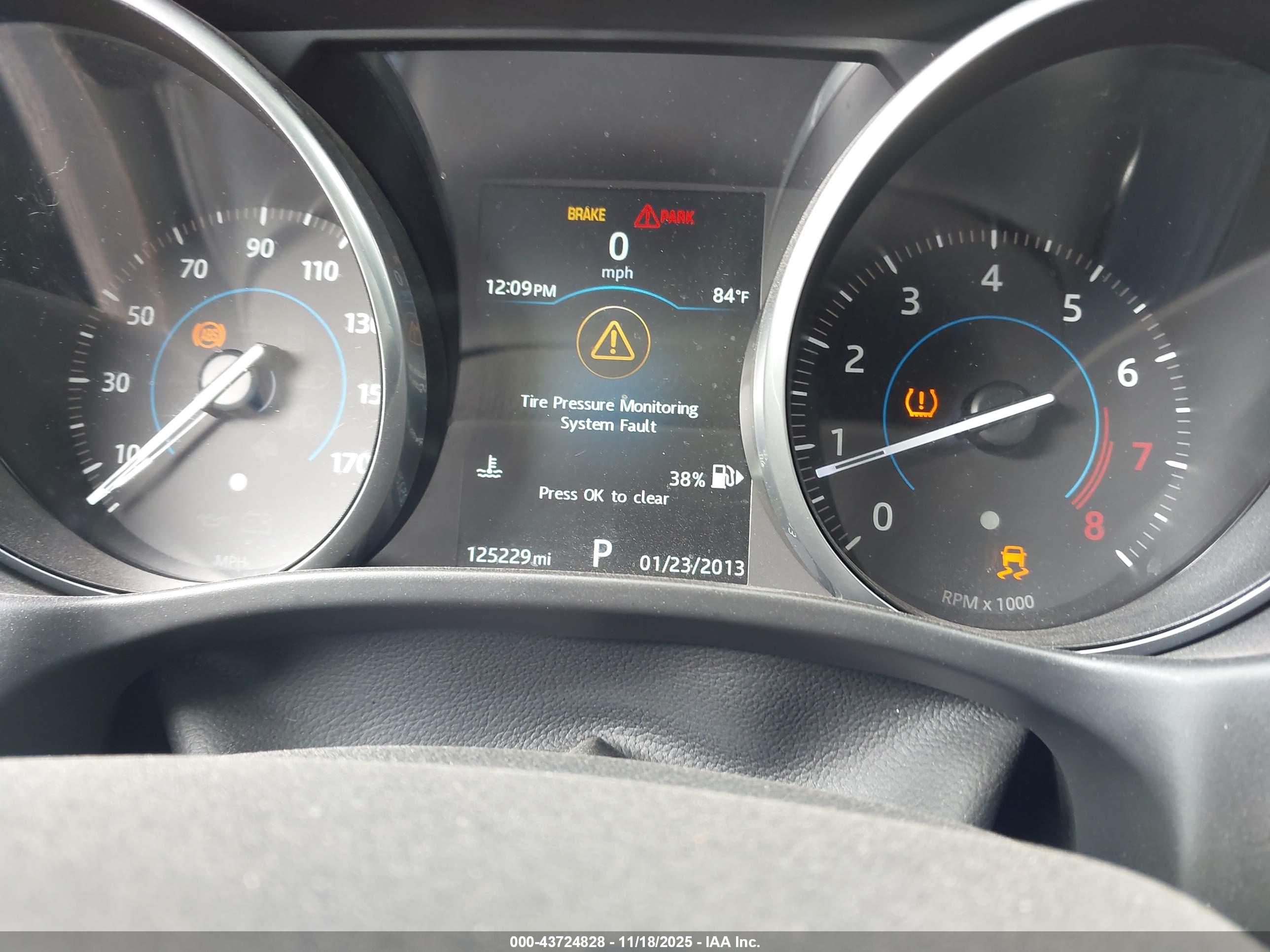 JAGUAR XE image 7