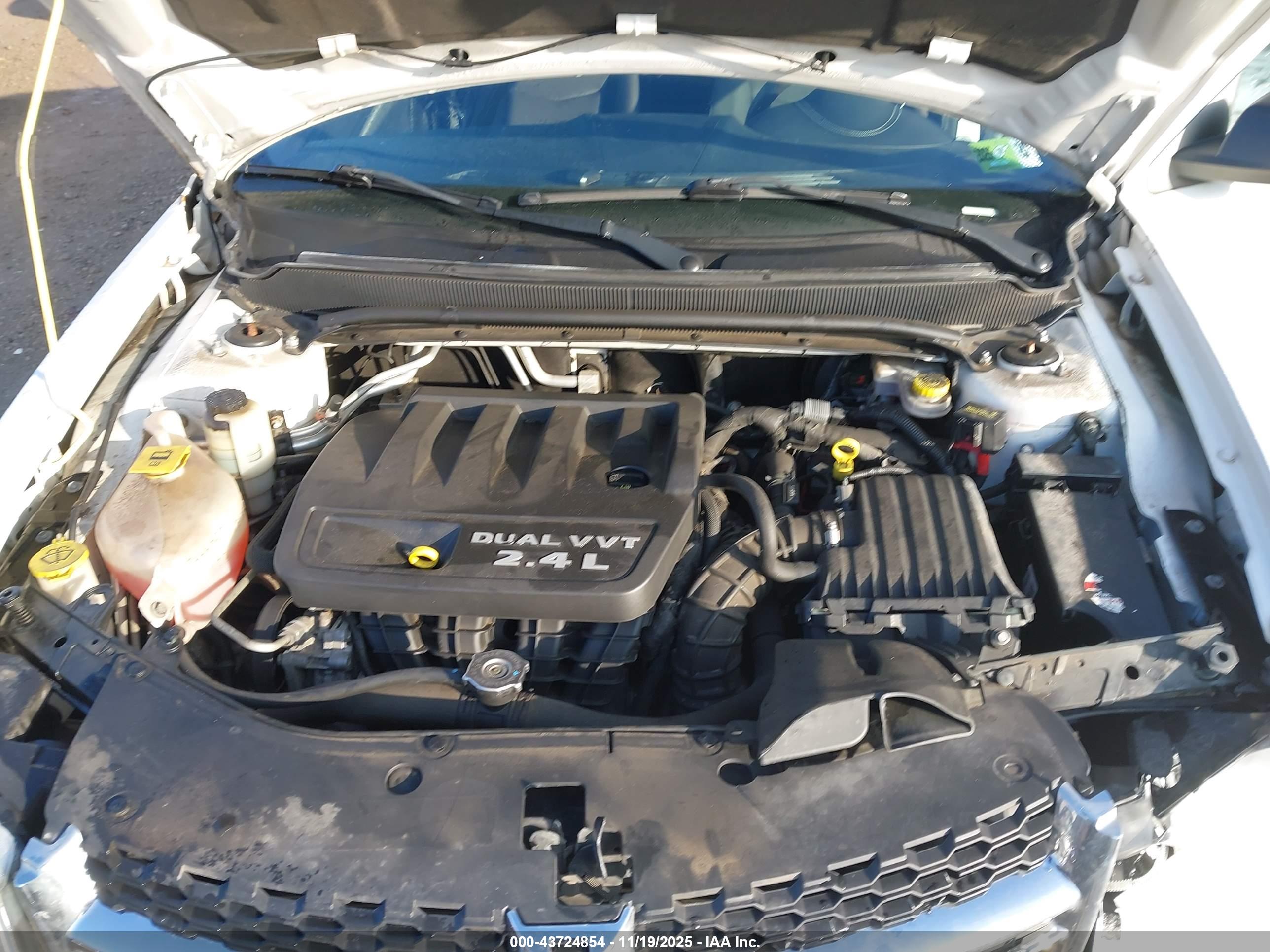 DODGE AVENGER image 10