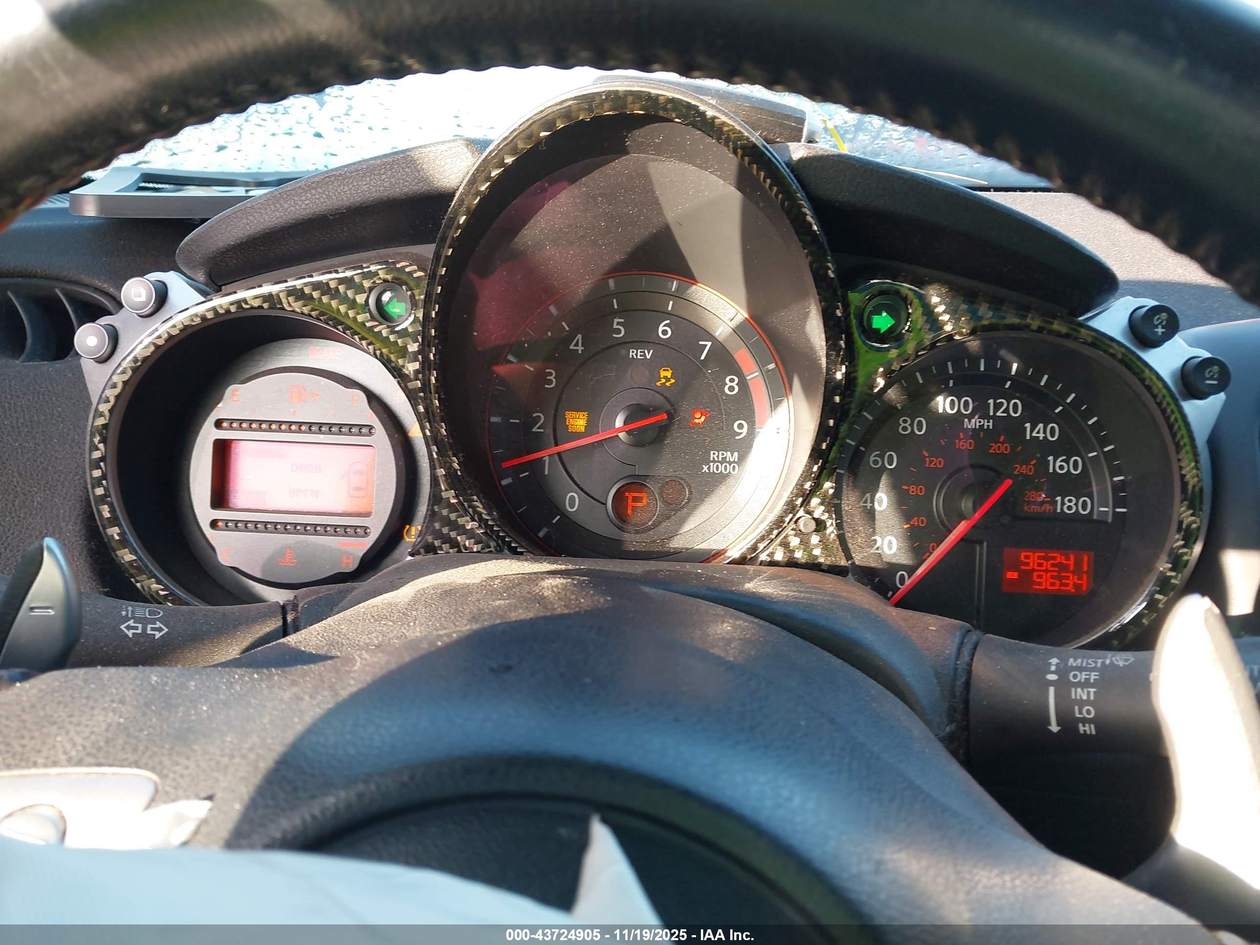 NISSAN 370Z image 7