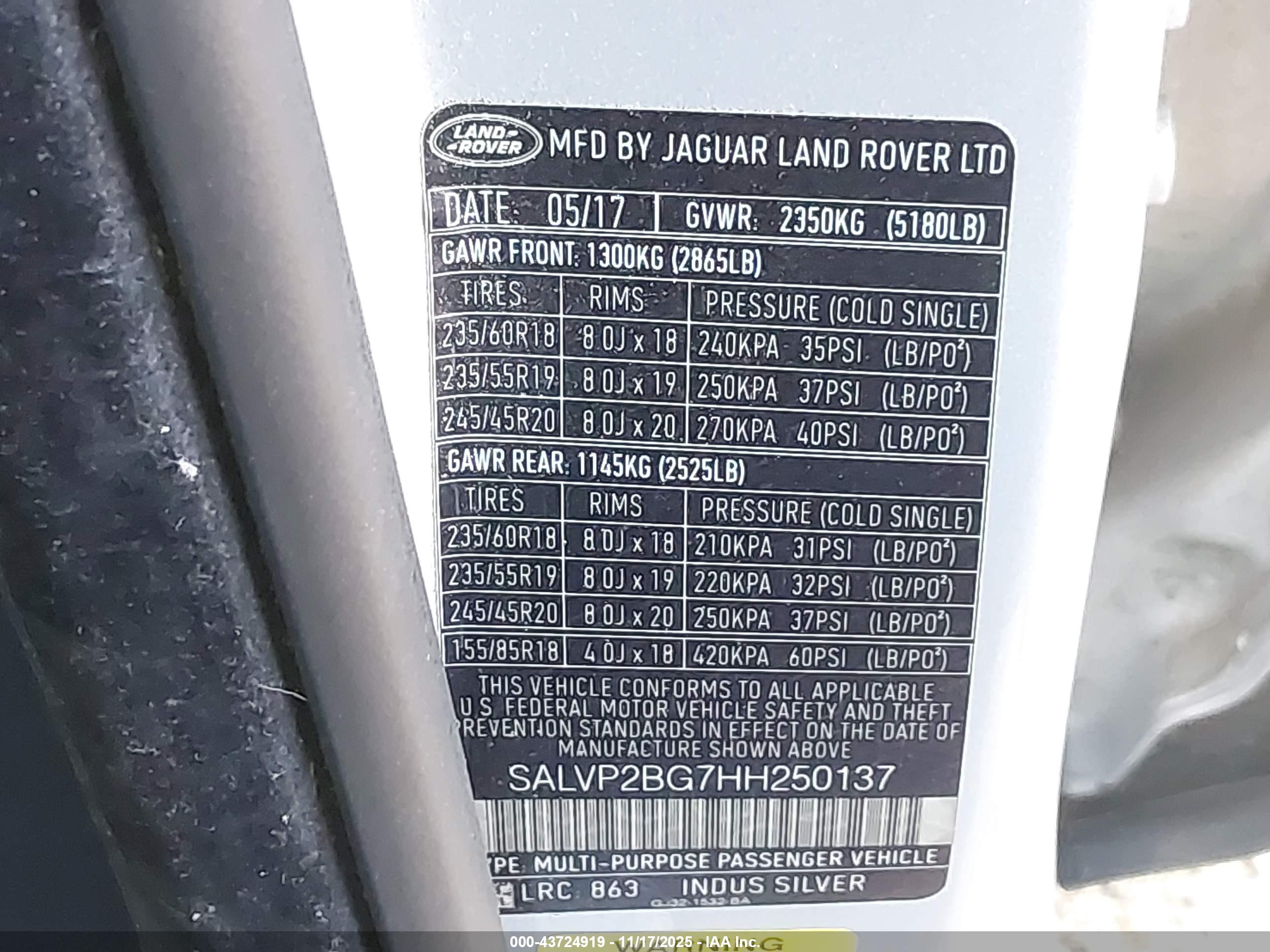 LAND ROVER image 9