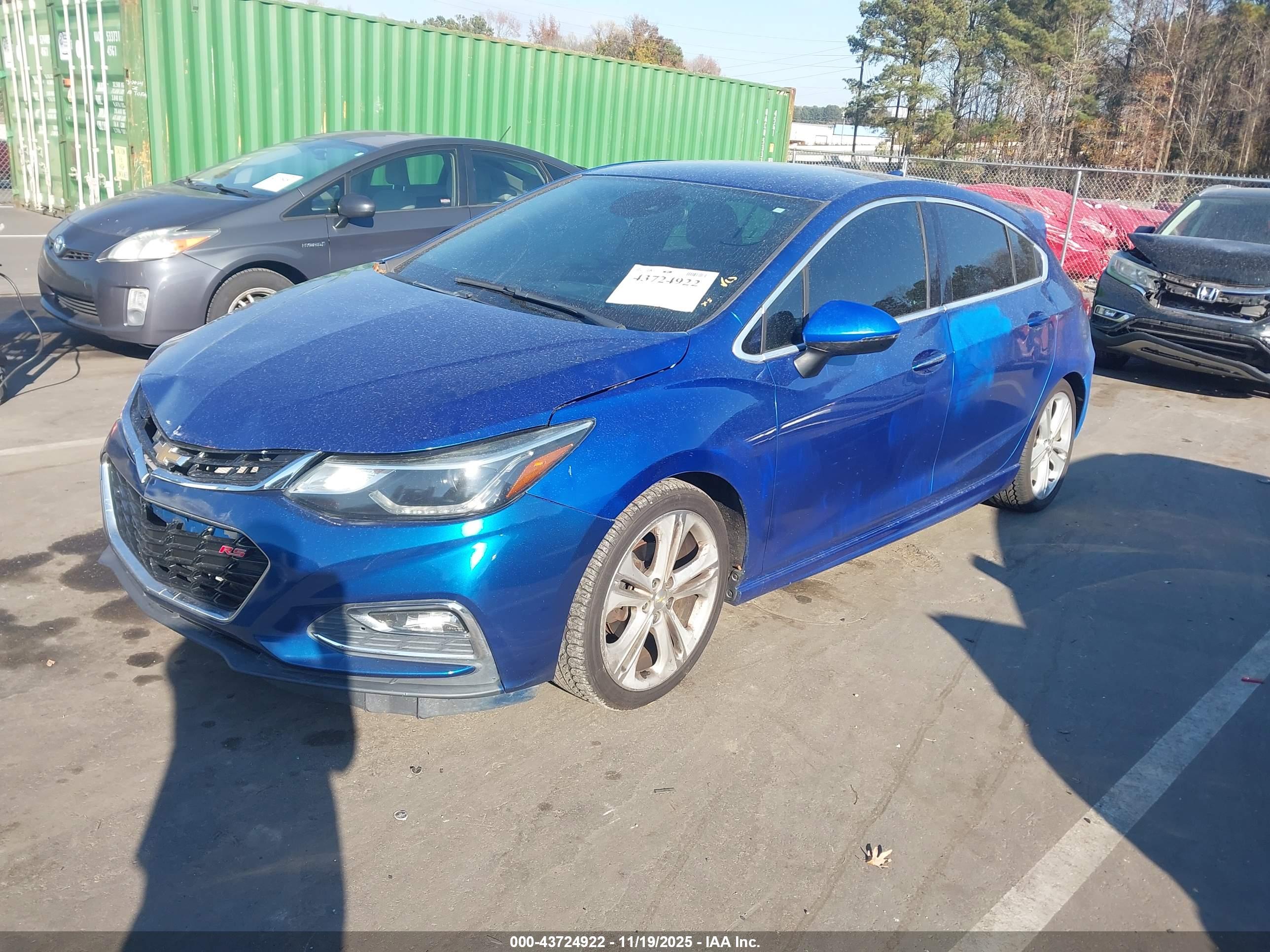CHEVROLET CRUZE image 2