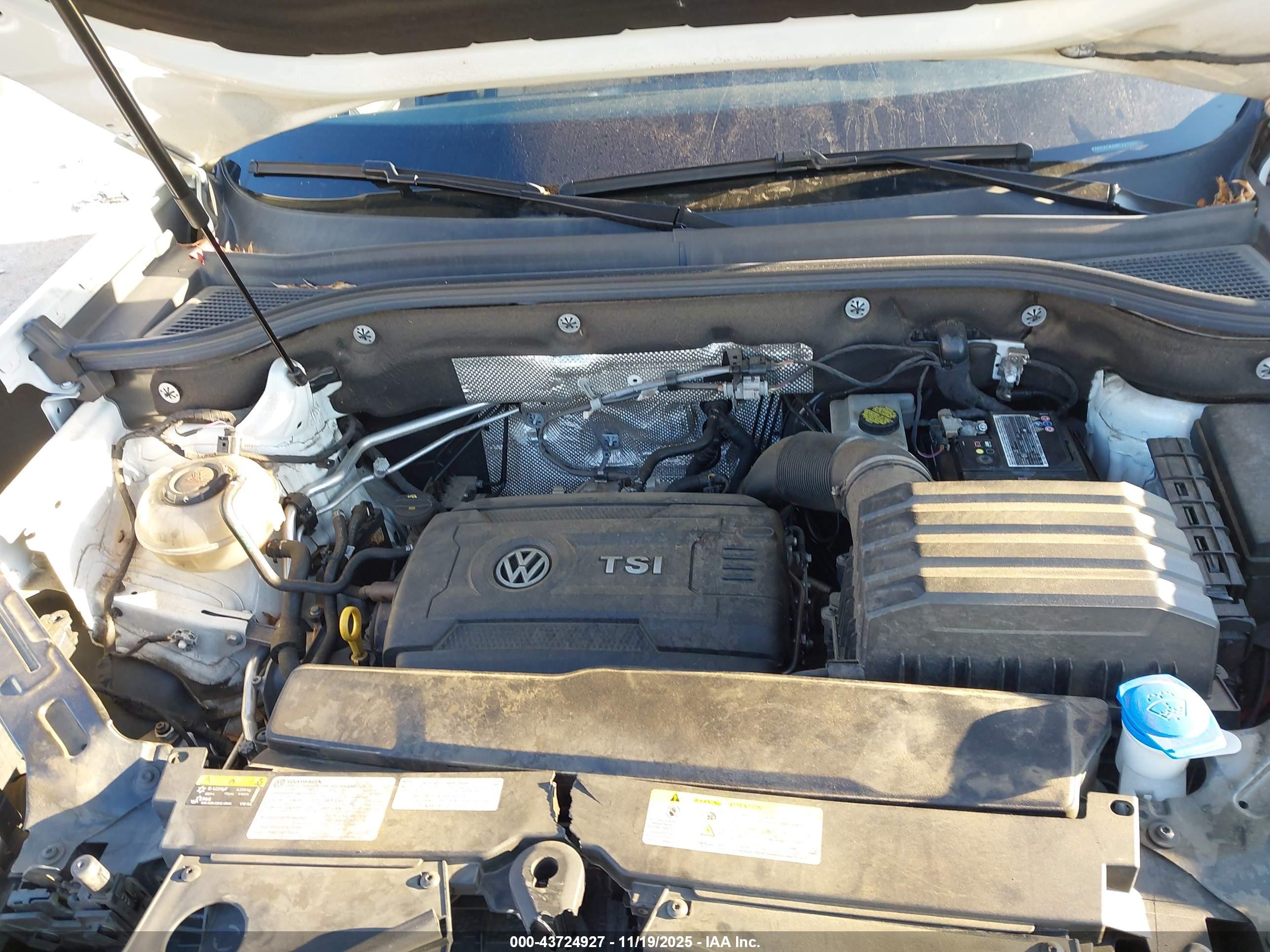 VOLKSWAGEN ATLAS image 10