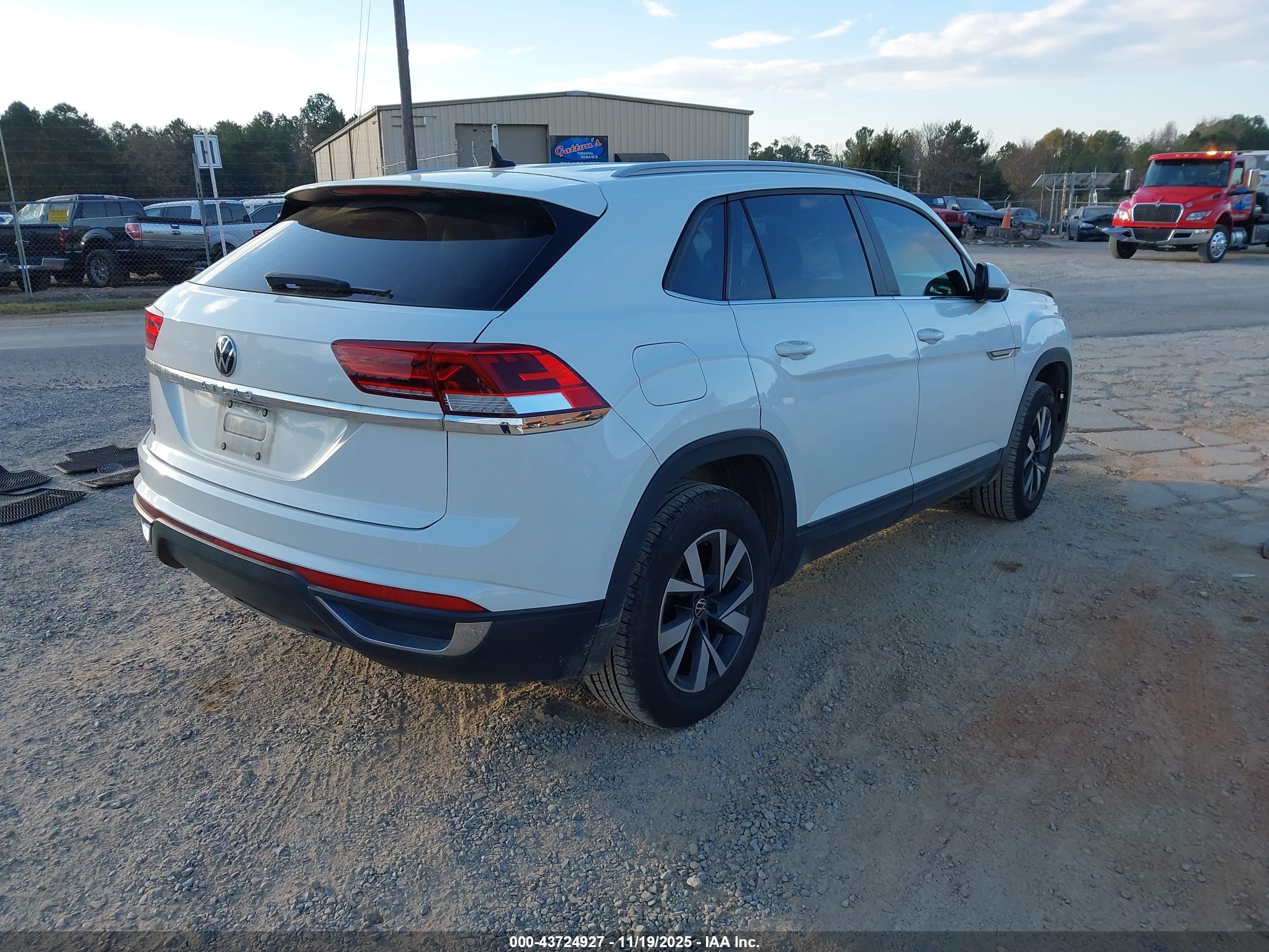 VOLKSWAGEN ATLAS image 4