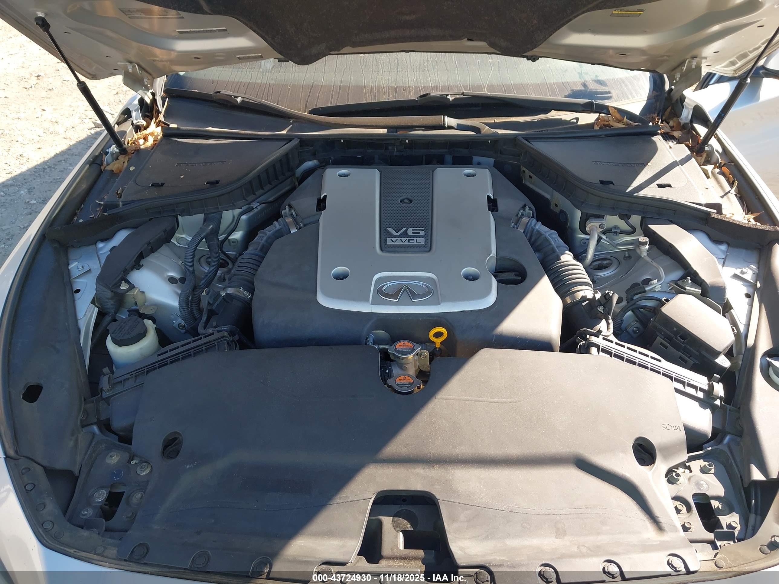 INFINITI Q50 image 10
