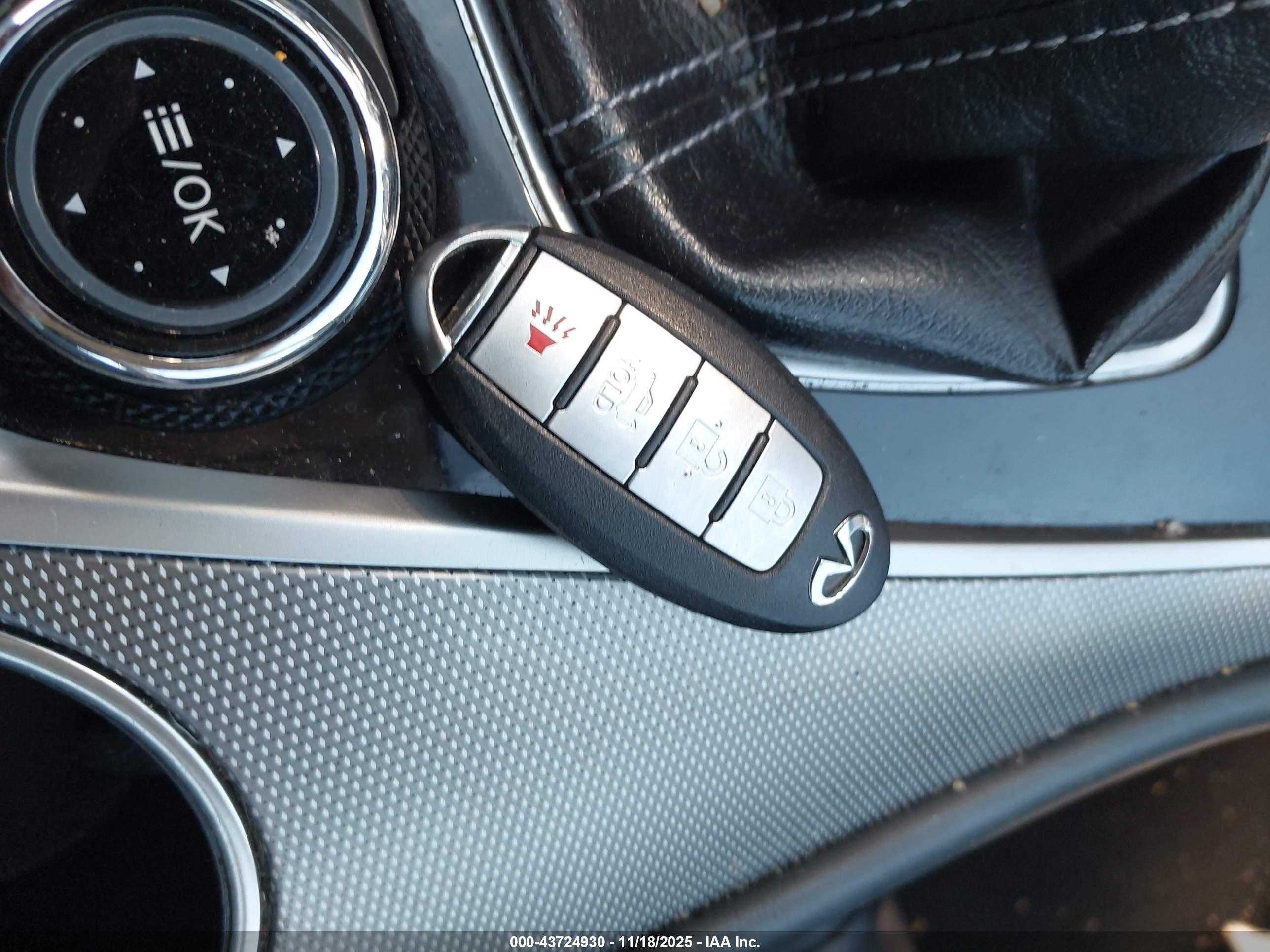 INFINITI Q50 image 11