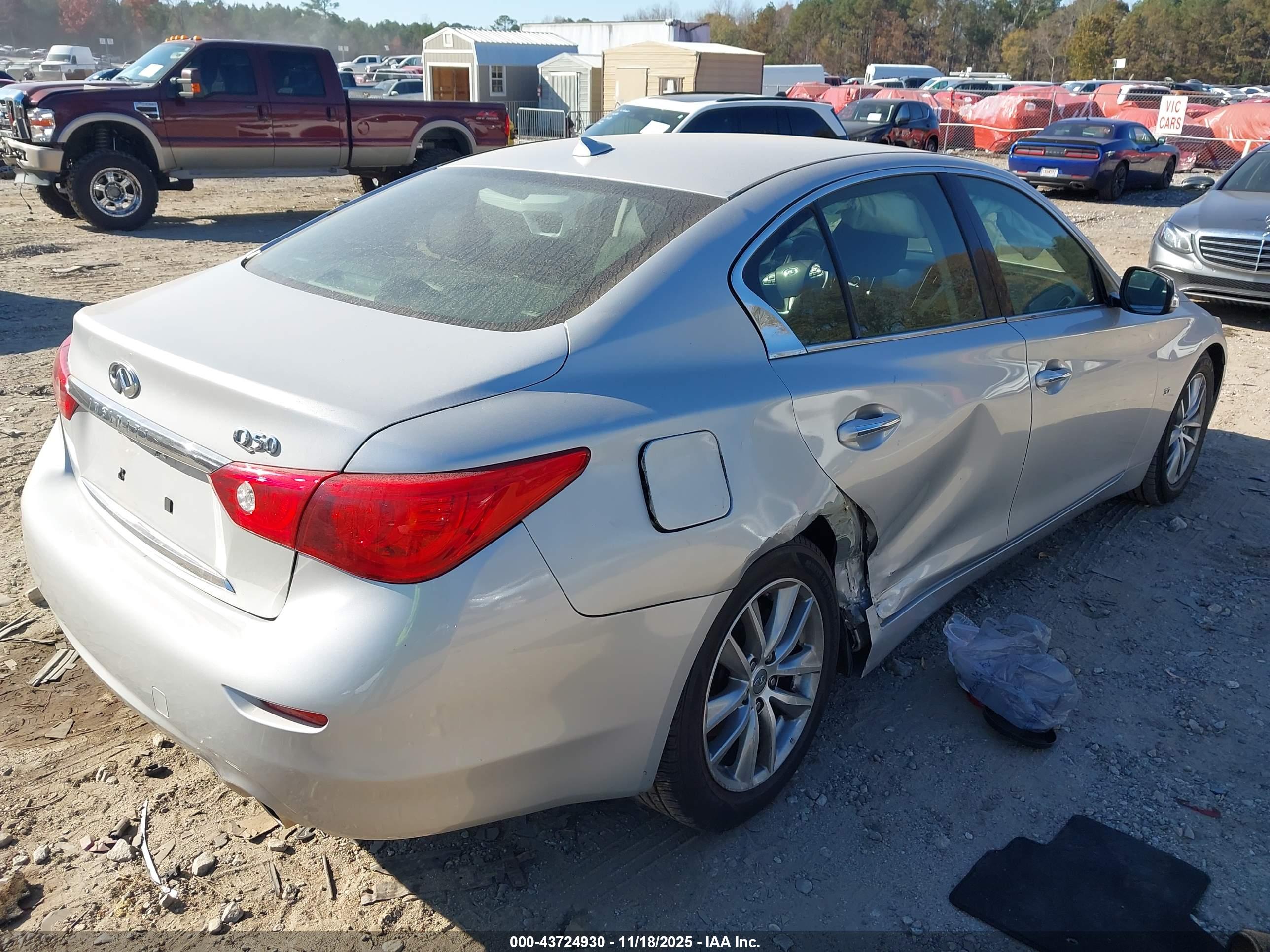 INFINITI Q50 image 4
