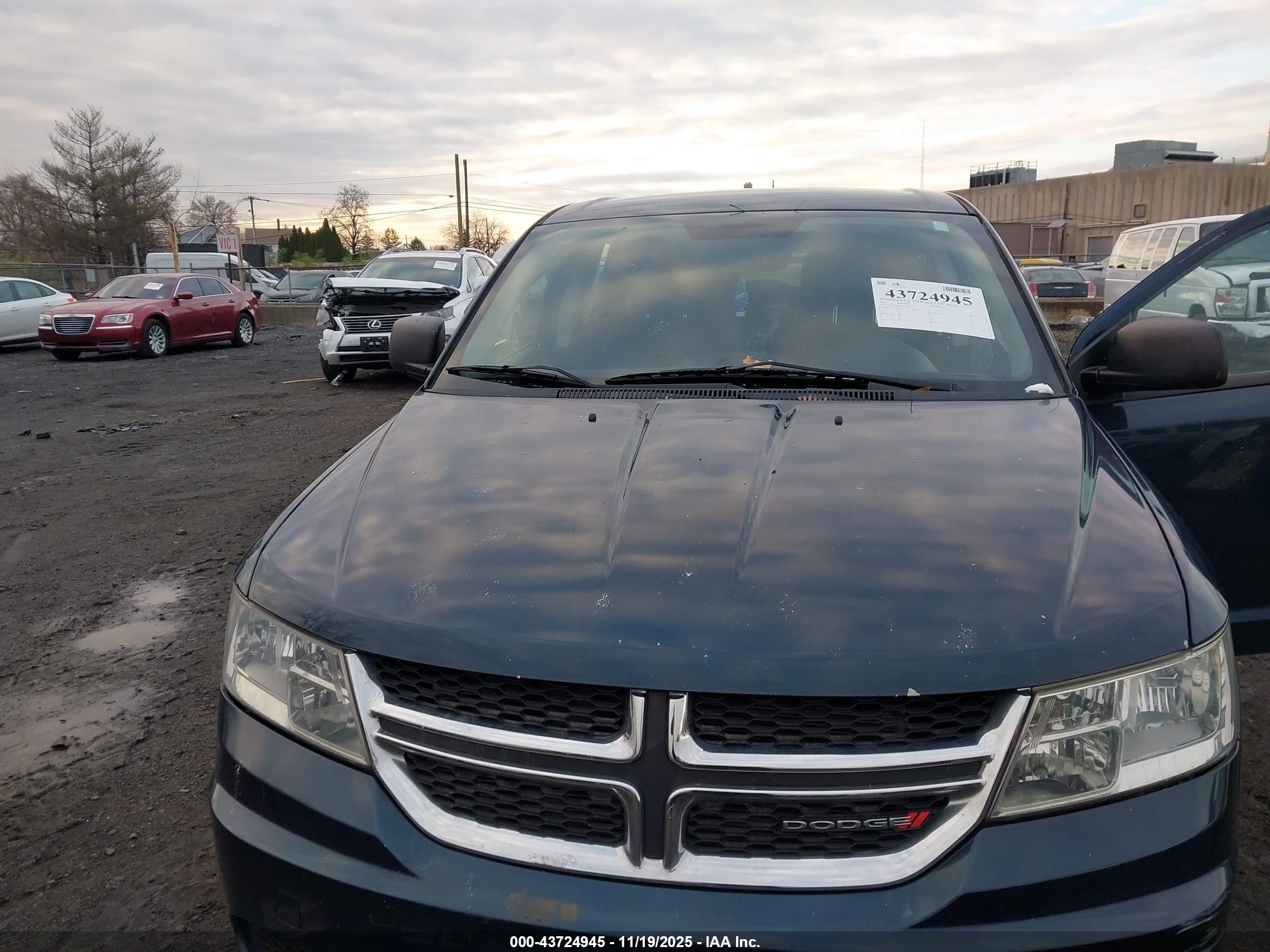 DODGE JOURNEY image 6