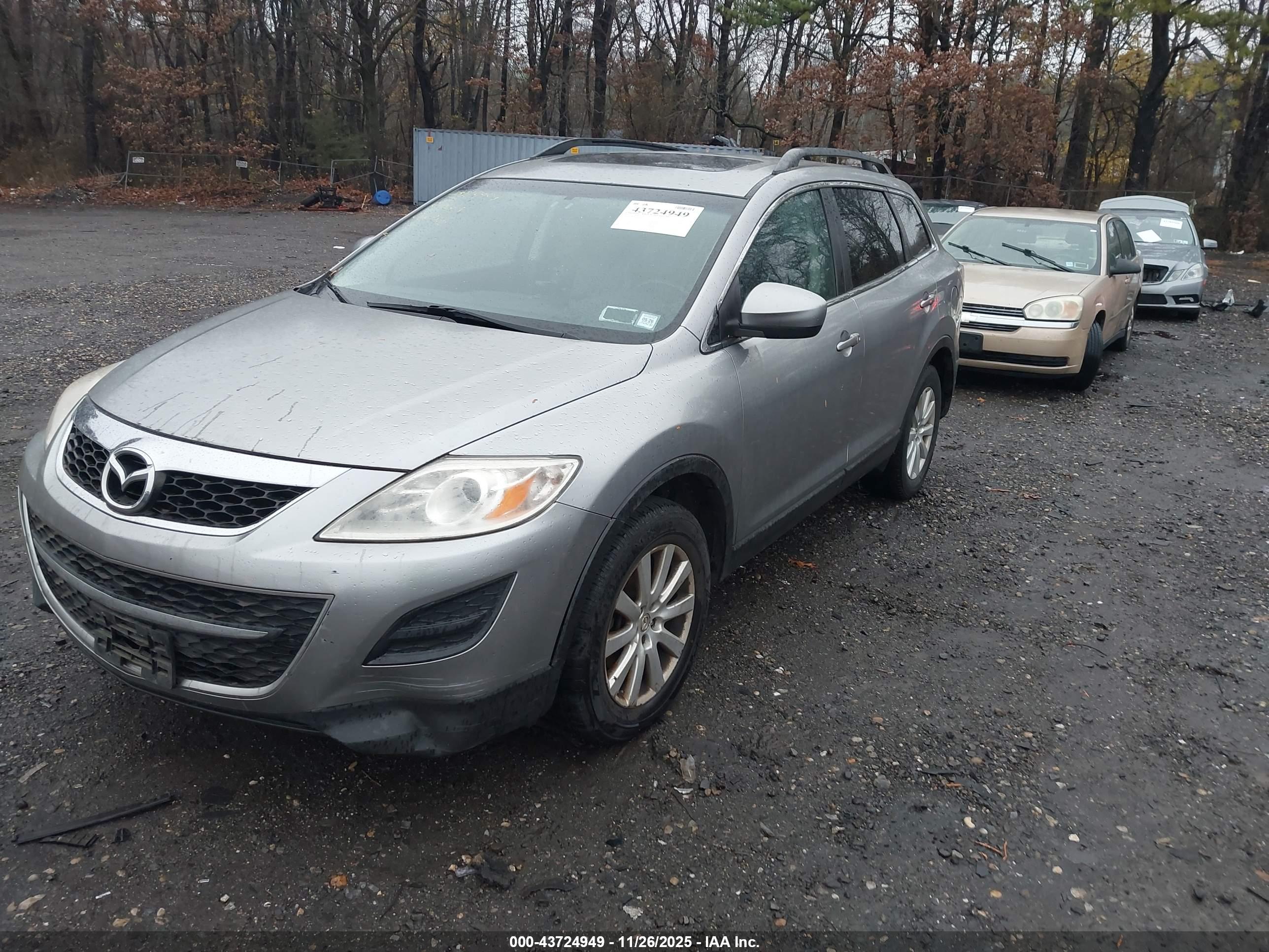 MAZDA CX-9 image 2