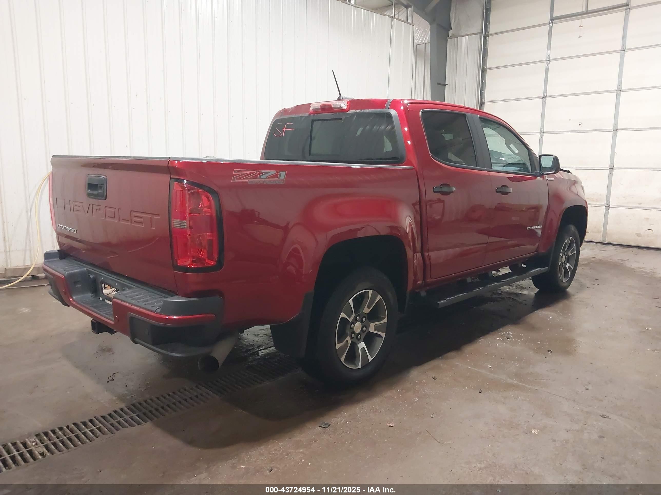 CHEVROLET COLORADO image 4