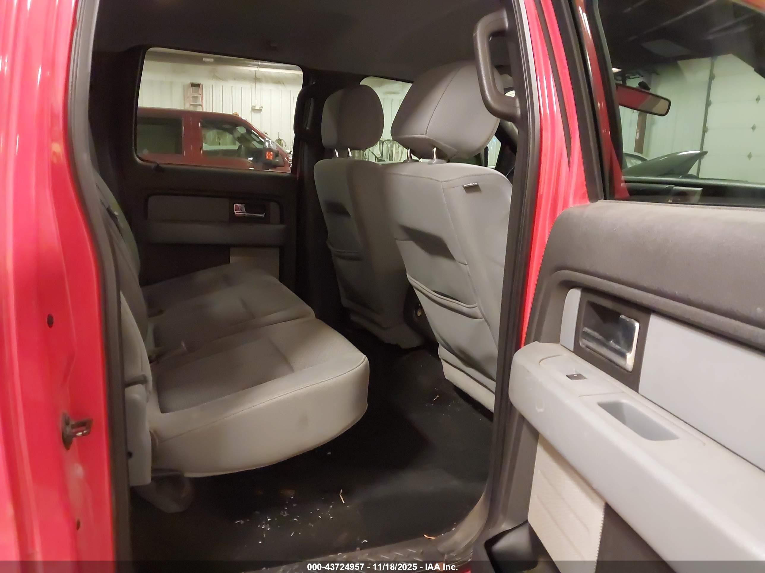 FORD F-150 image 8
