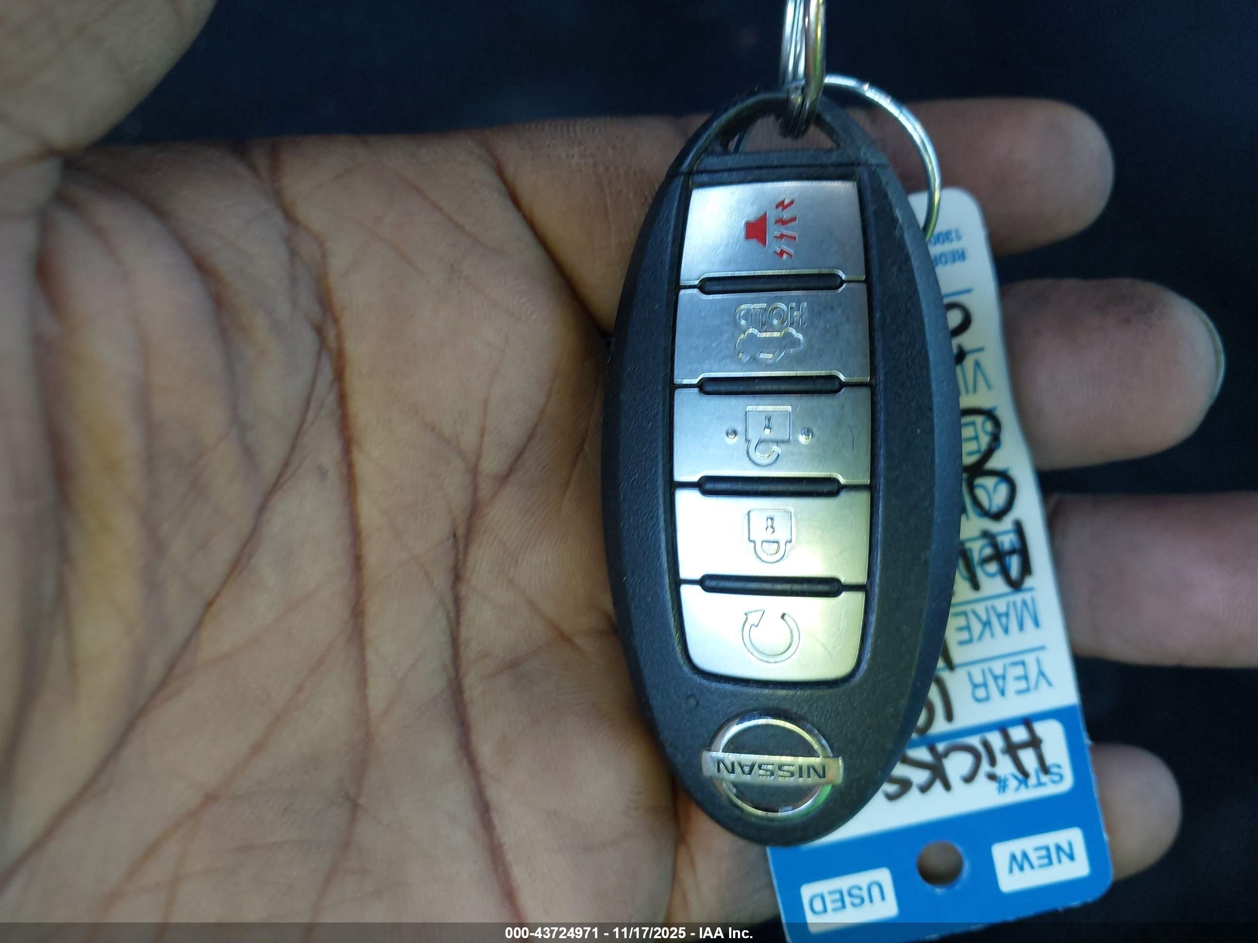 NISSAN ALTIMA image 11
