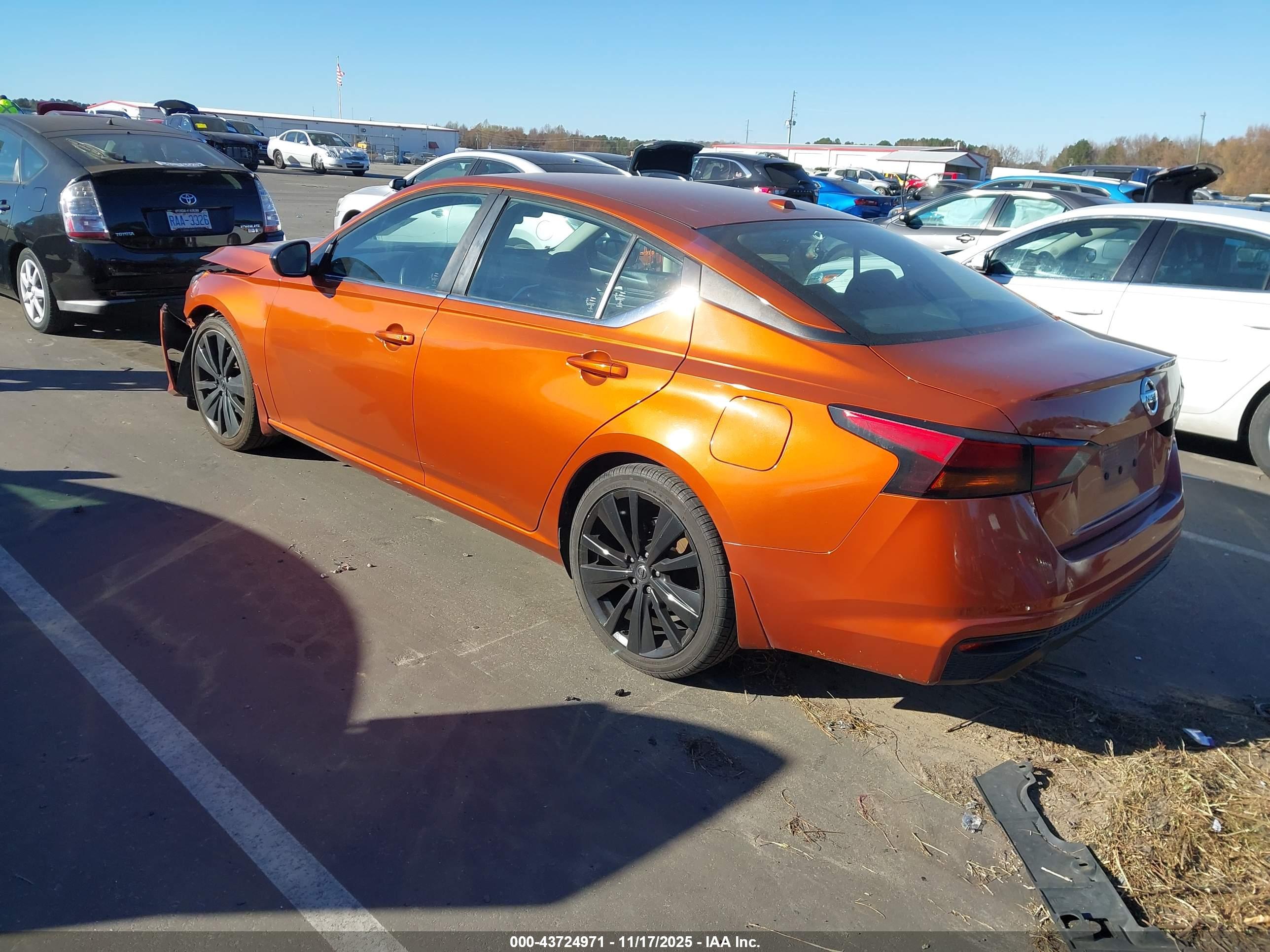 NISSAN ALTIMA image 3