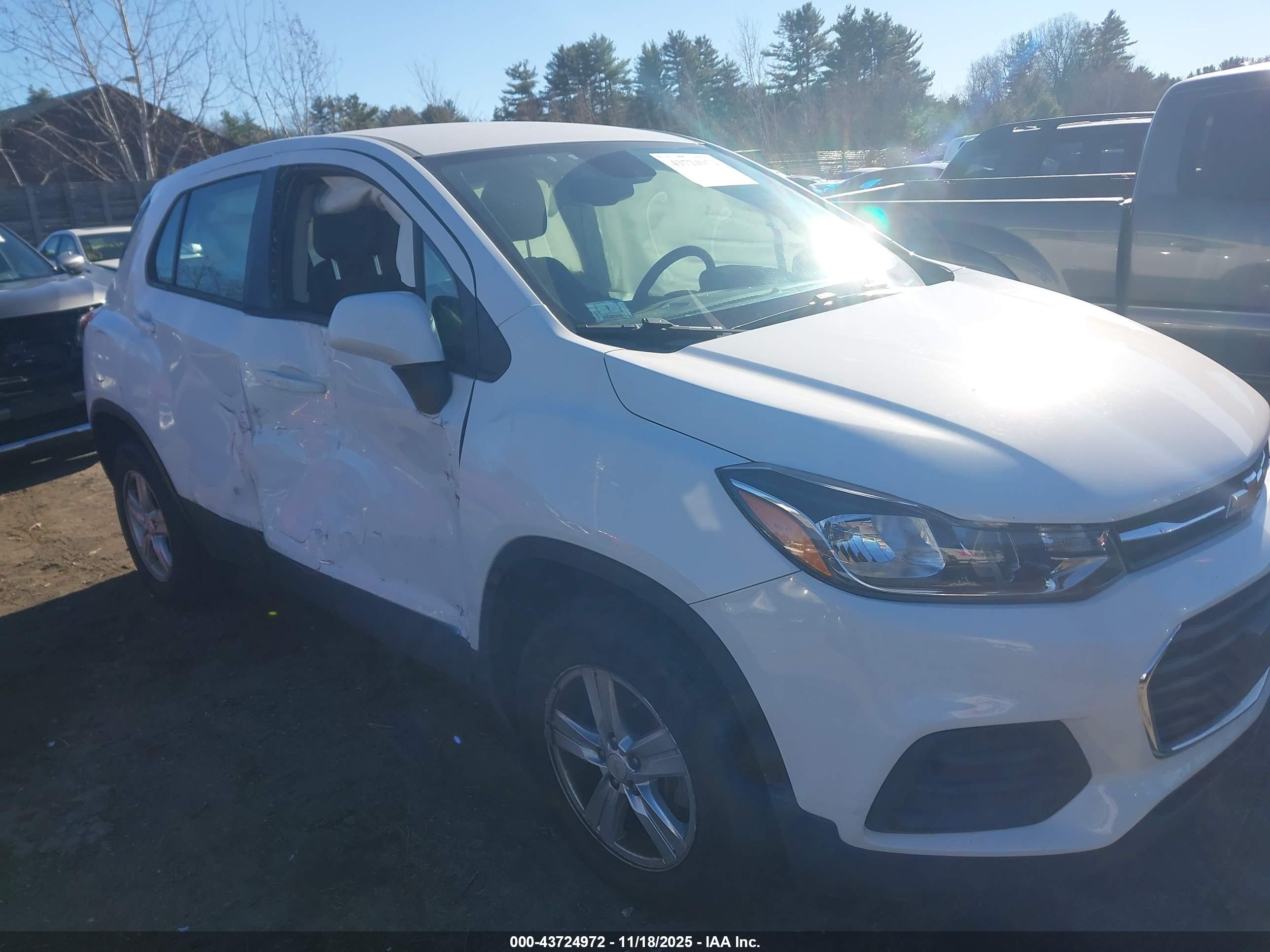 CHEVROLET TRAX image 6