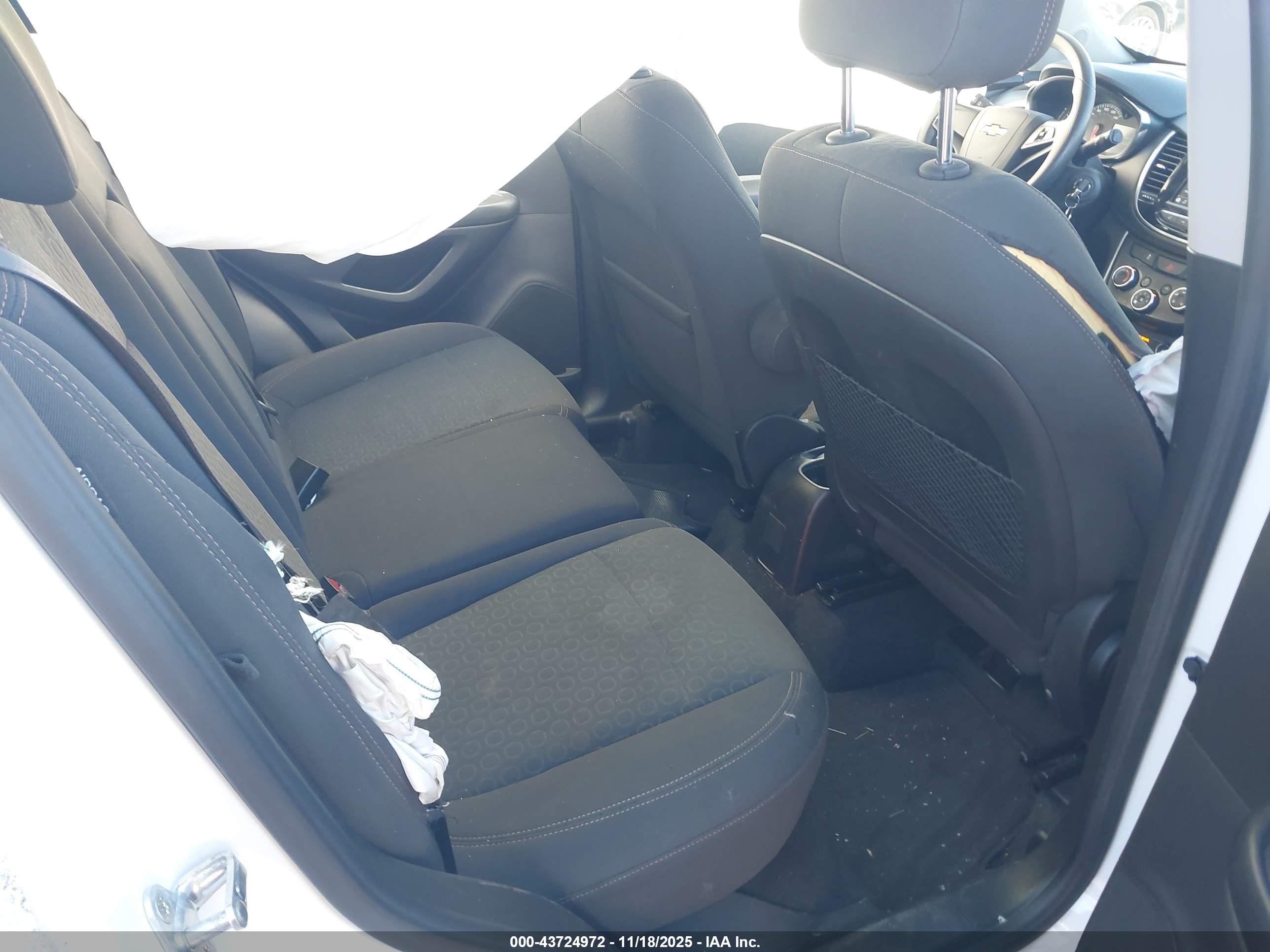 CHEVROLET TRAX image 8