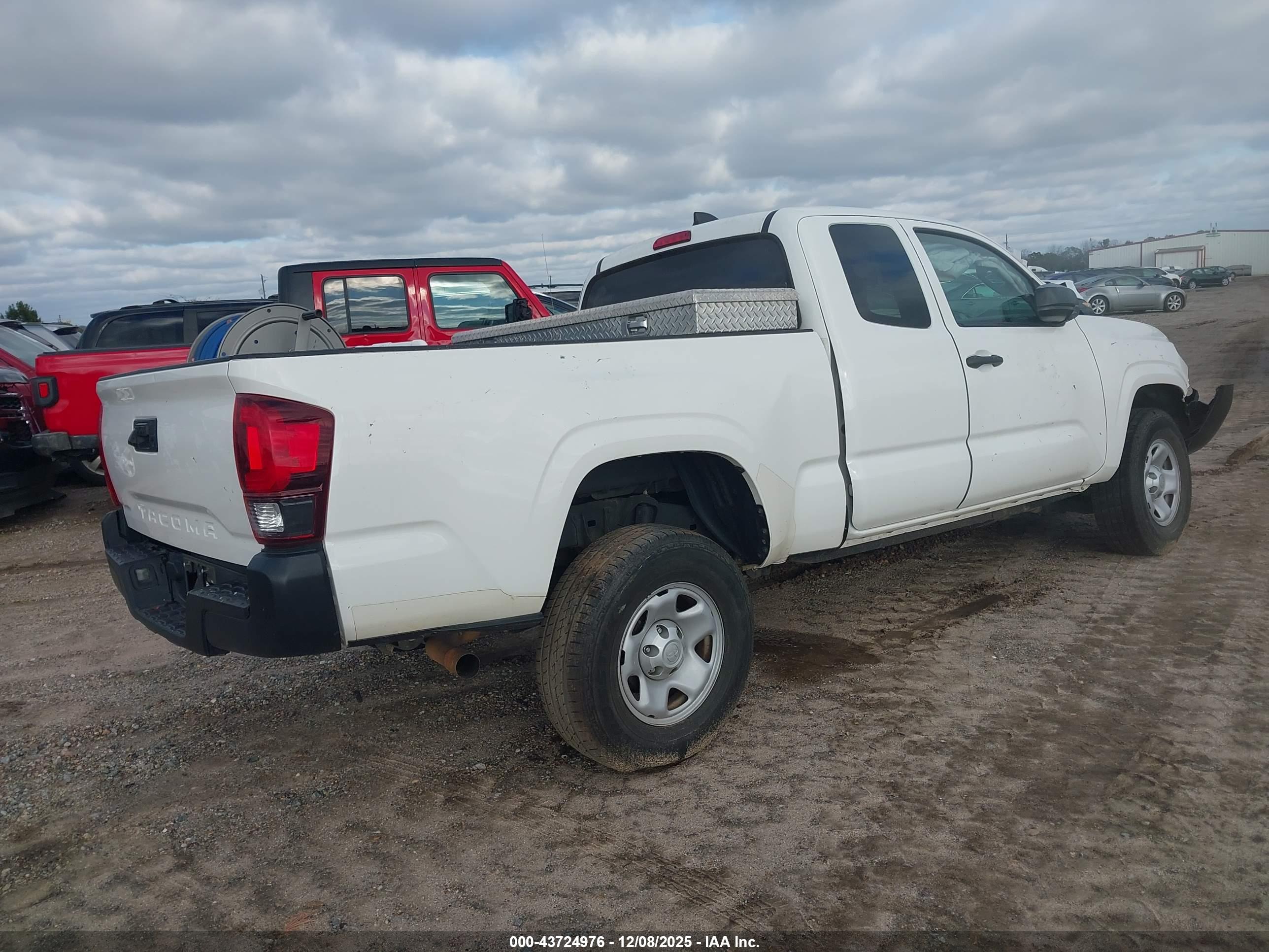 TOYOTA TACOMA image 4