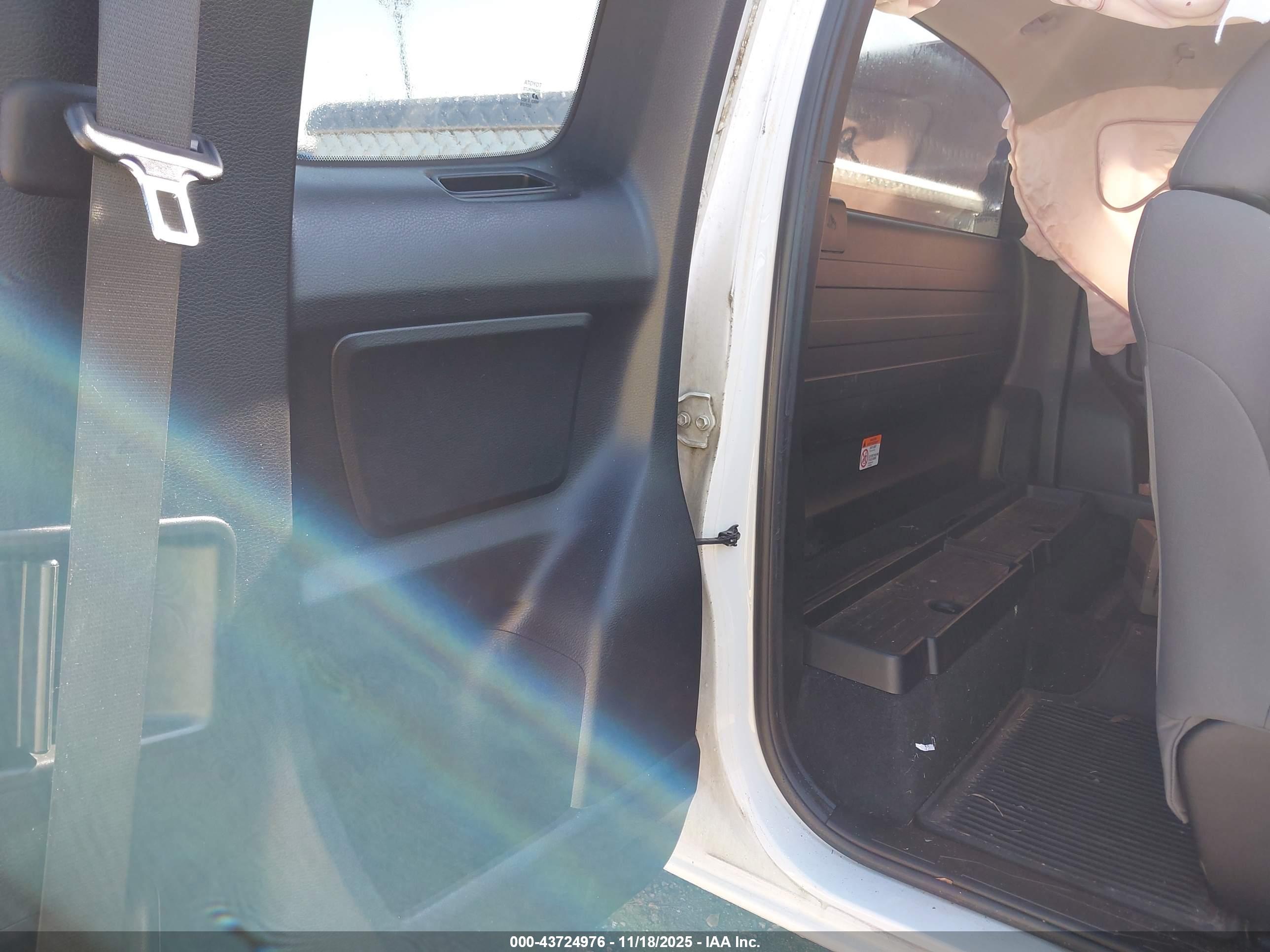 TOYOTA TACOMA image 8