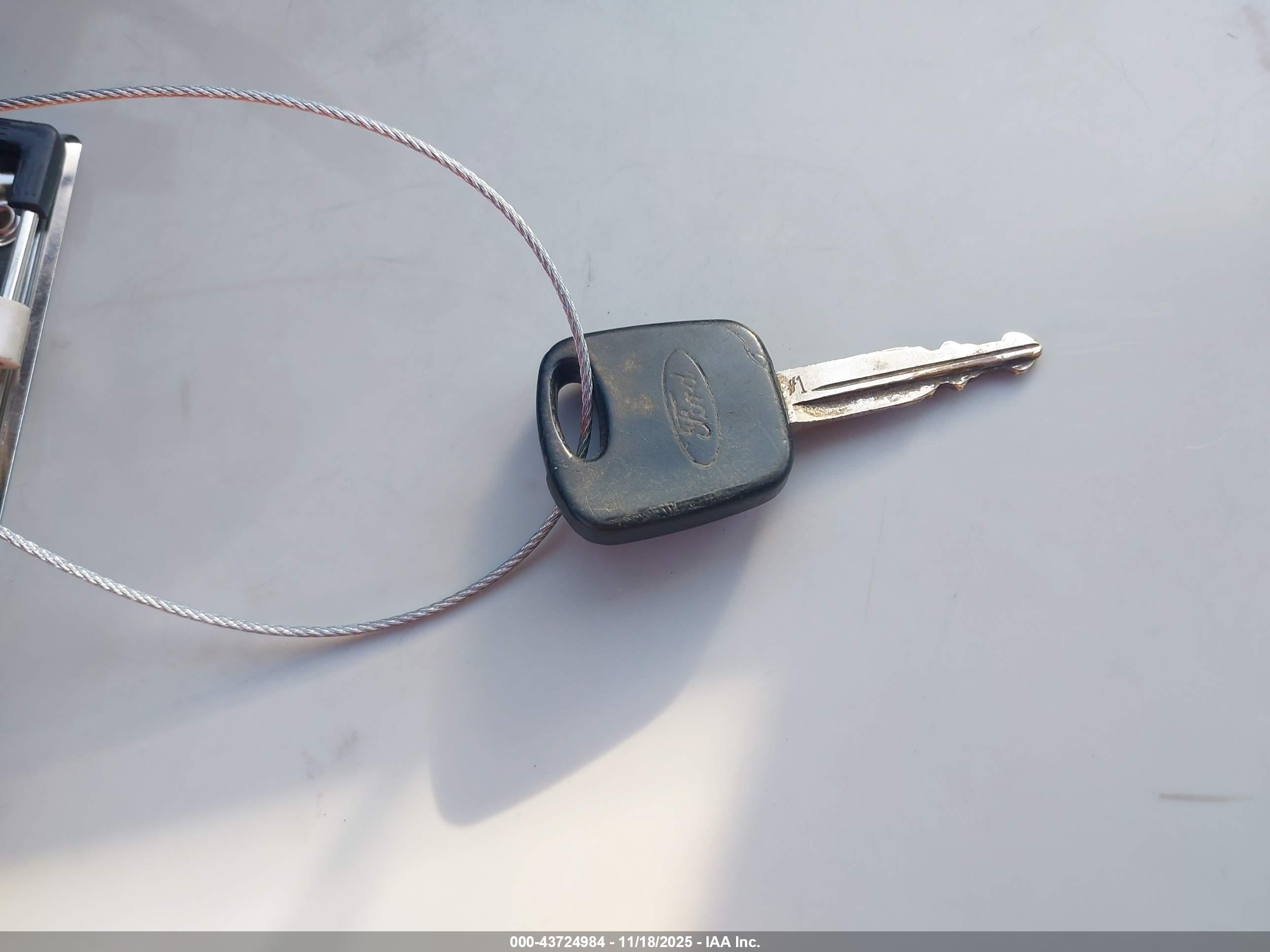 FORD ESCAPE image 11